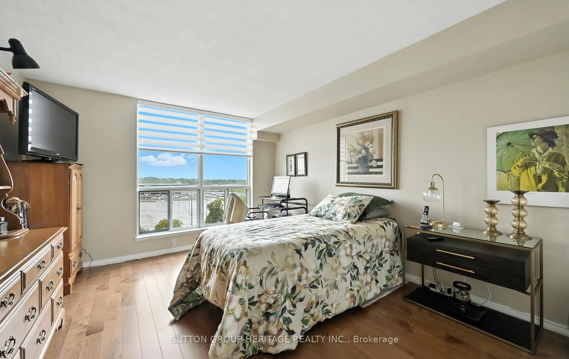 360 Watson Street W, #908