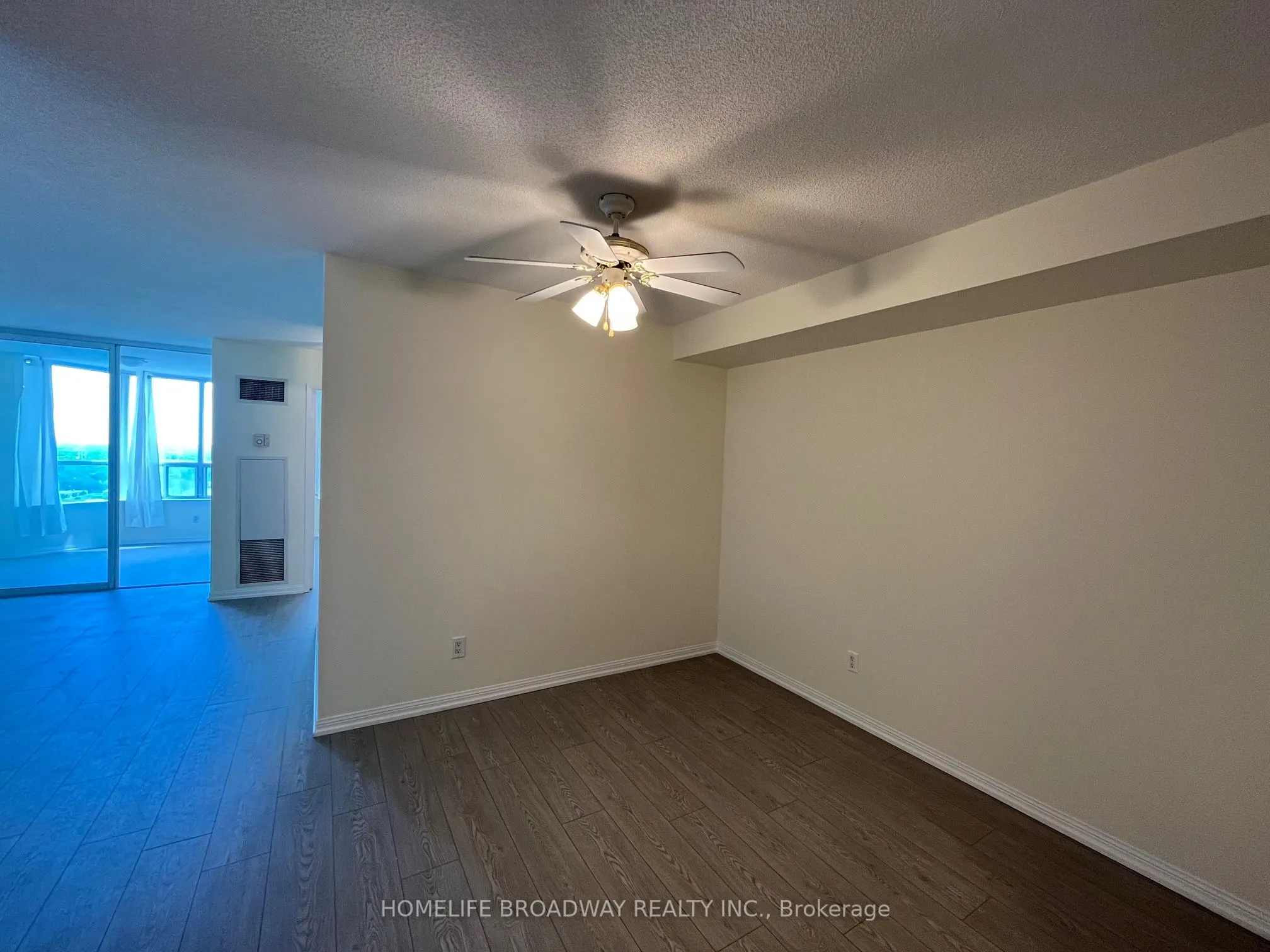 88 Corporate Drive, #2405