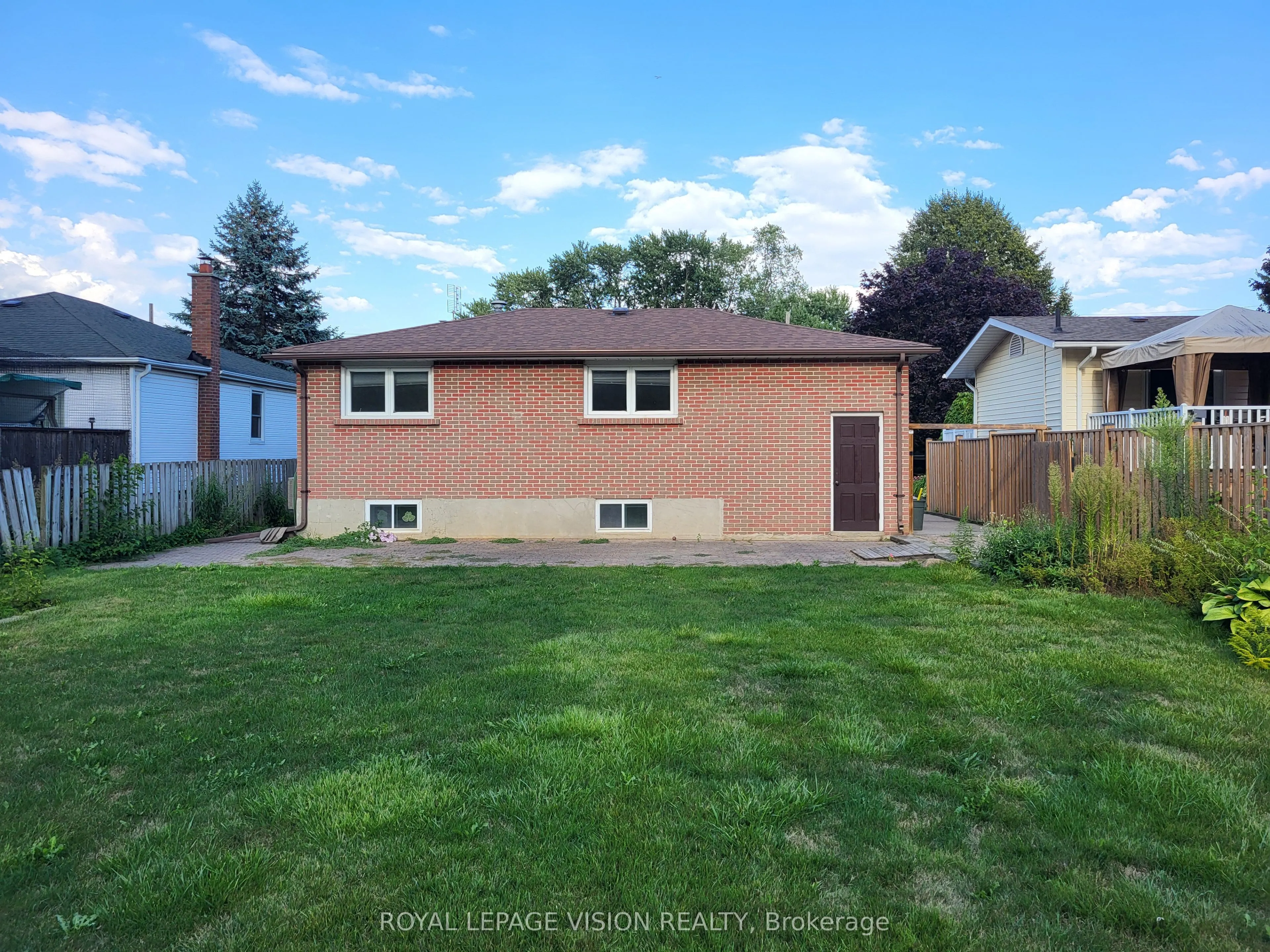696 Victory Drive