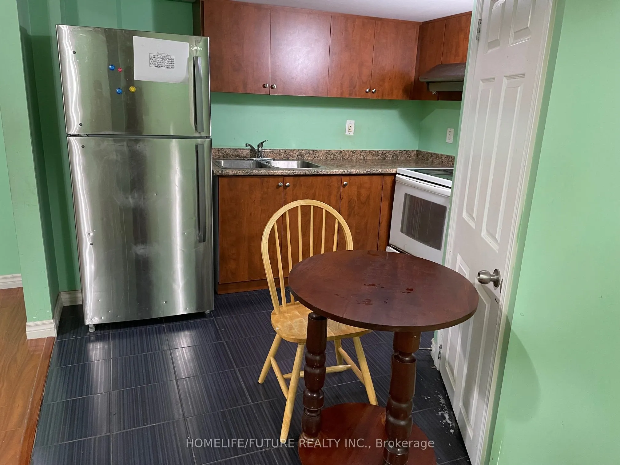 648 Blackwood Boulevard