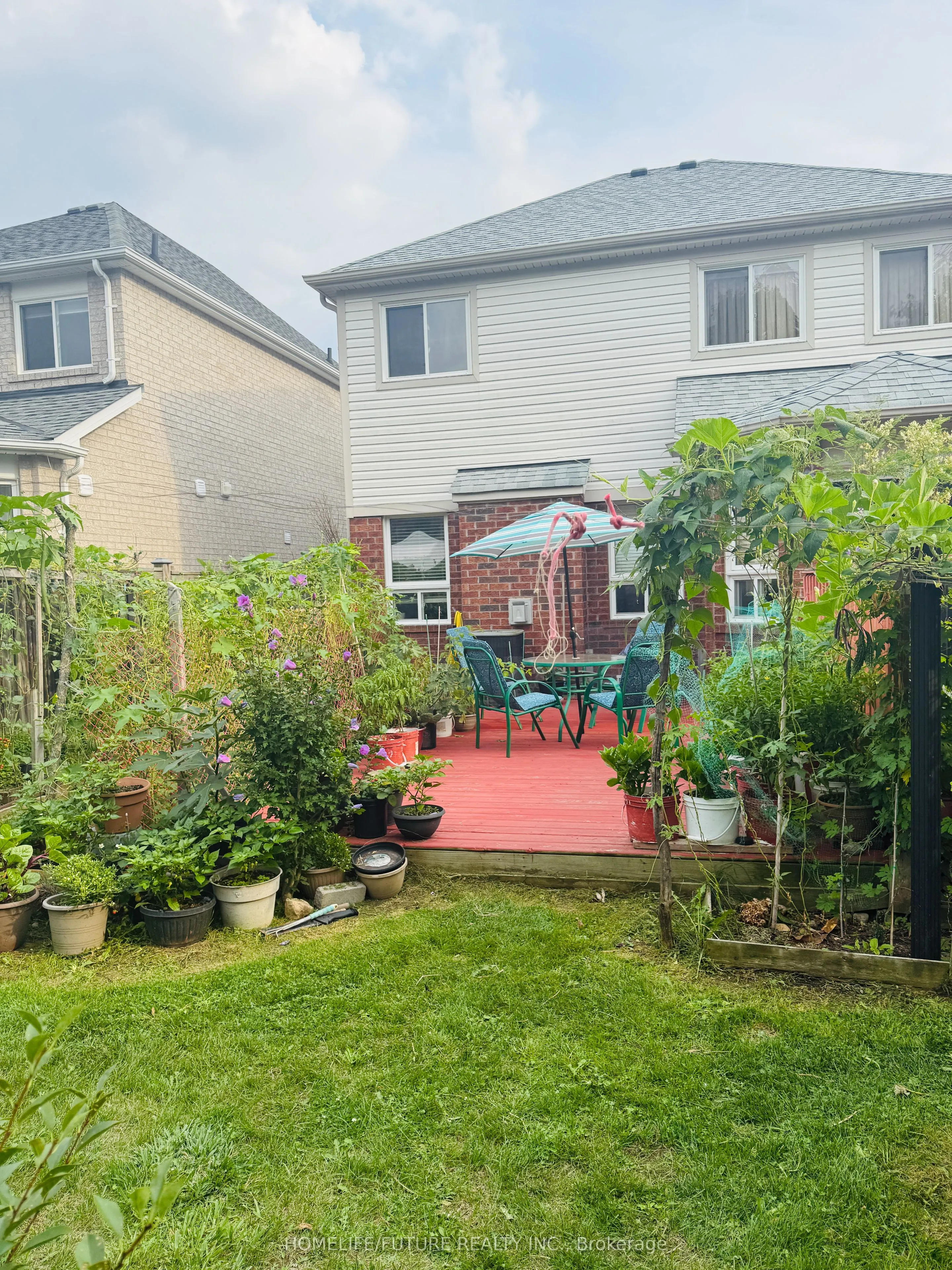 648 Blackwood Boulevard
