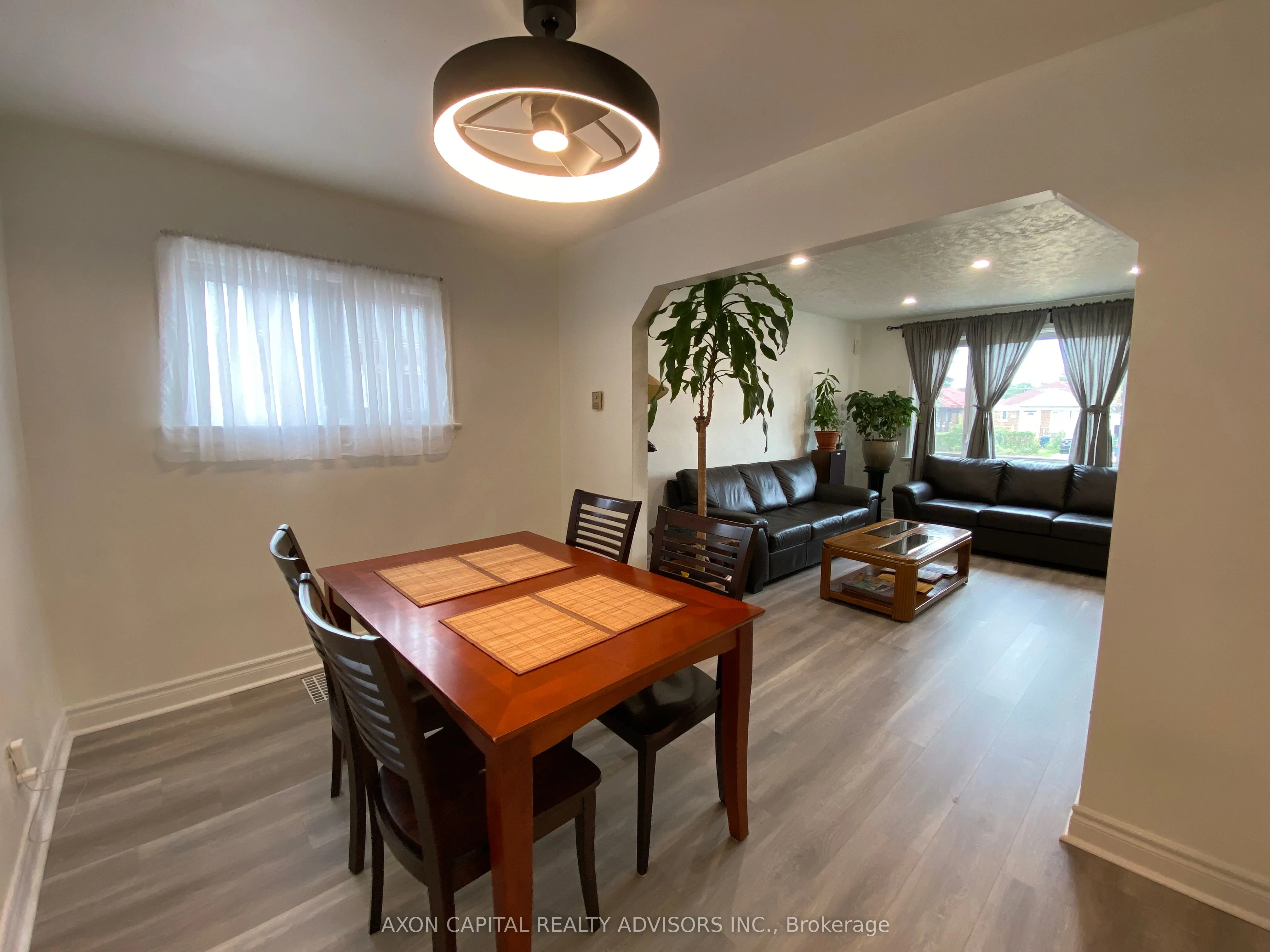 1248 Warden Avenue