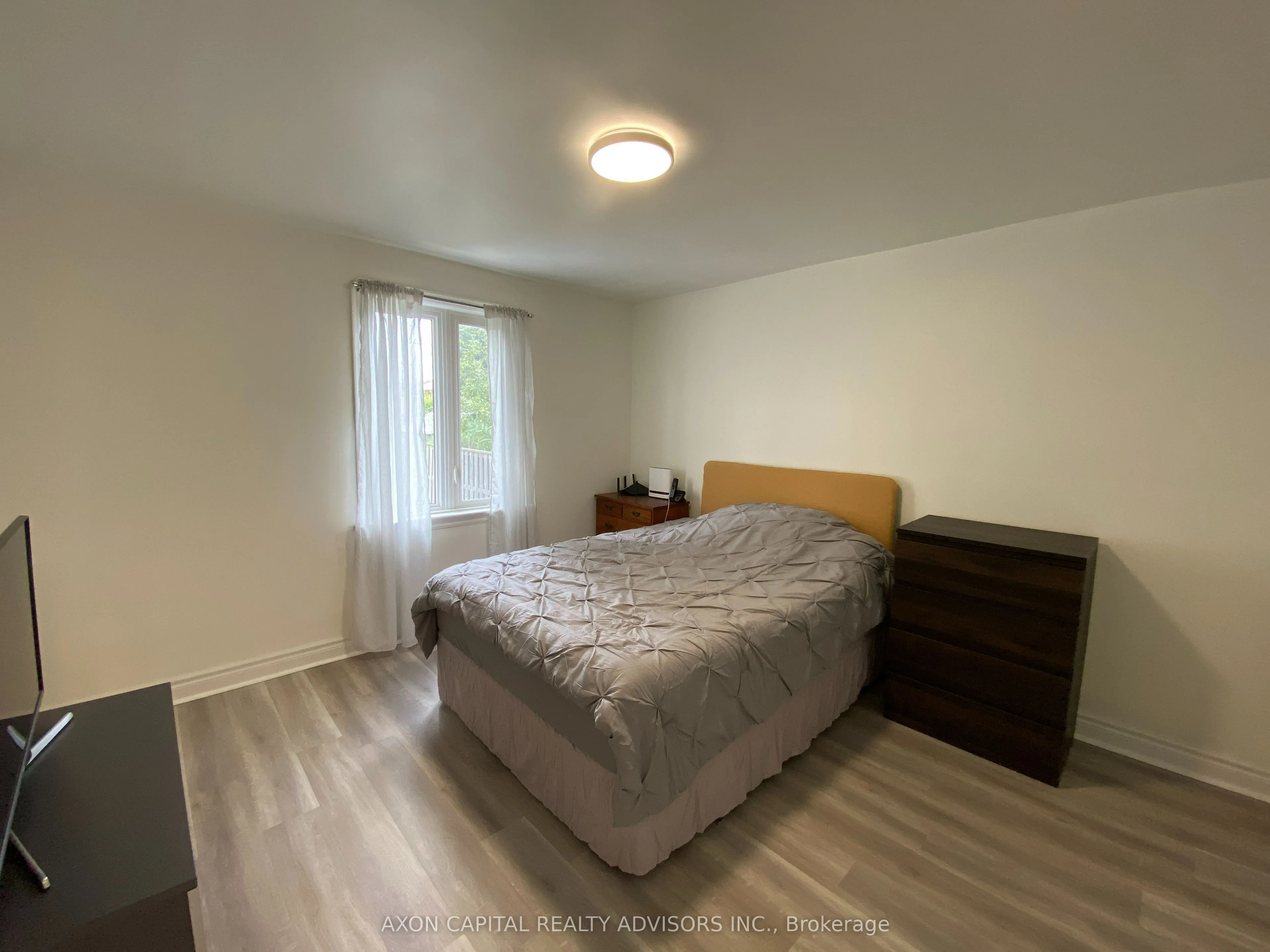 1248 Warden Avenue