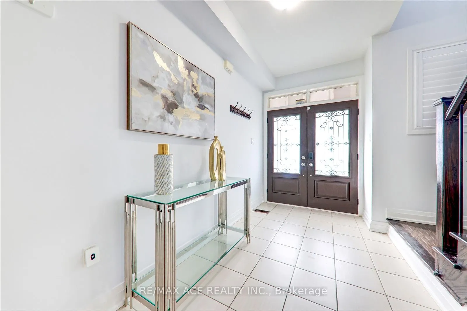 27 Hassard-Short Lane