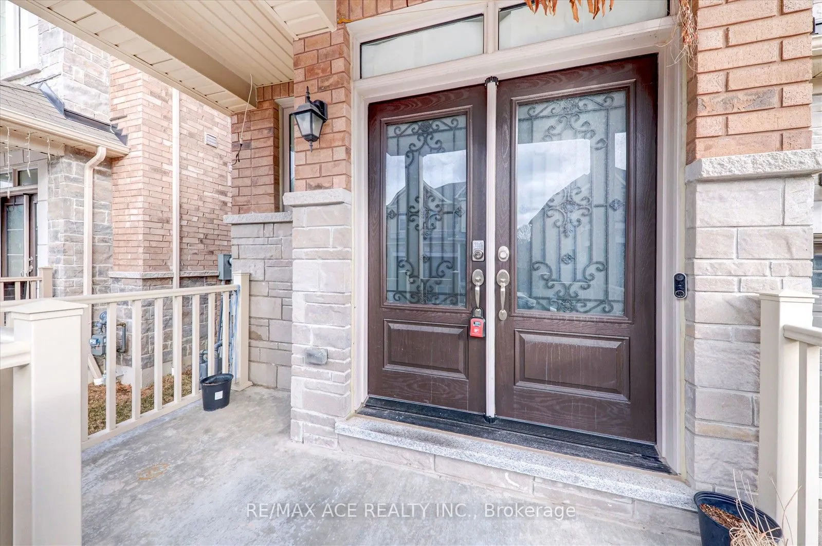 27 Hassard-Short Lane