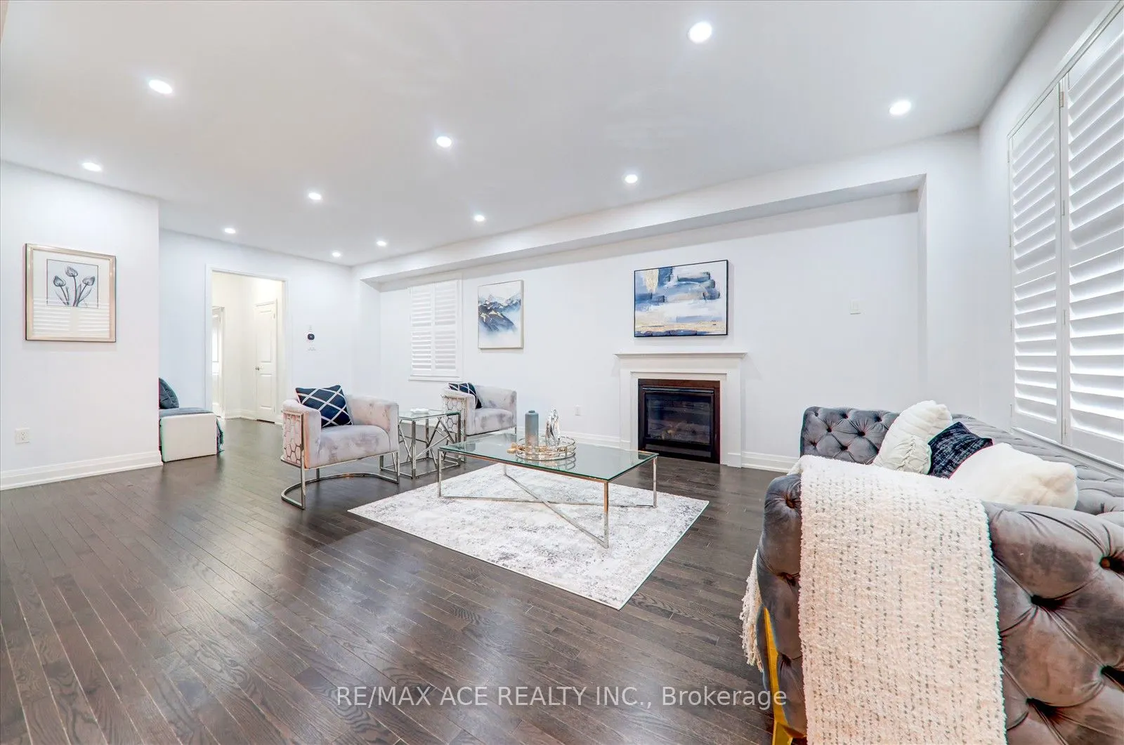 27 Hassard-Short Lane