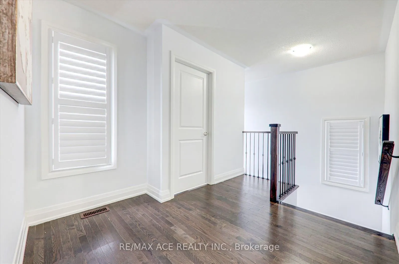 27 Hassard-Short Lane