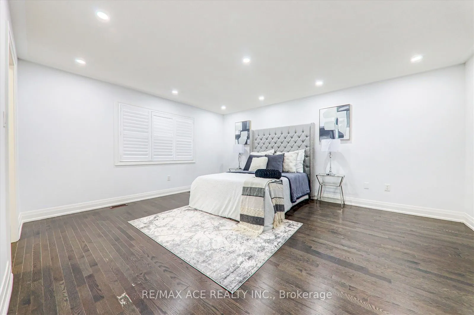 27 Hassard-Short Lane