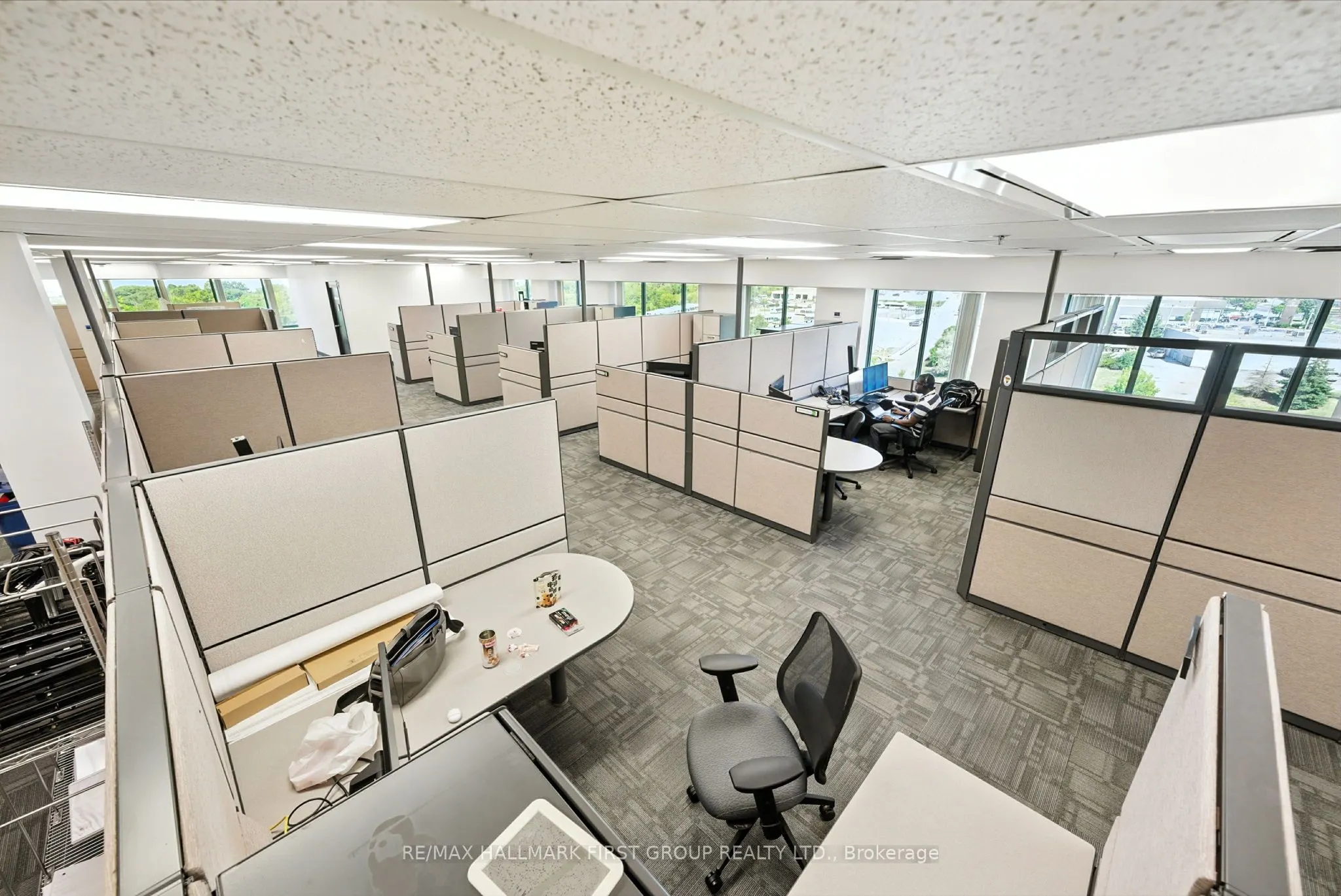 230 Westney Road S, #600 & 700