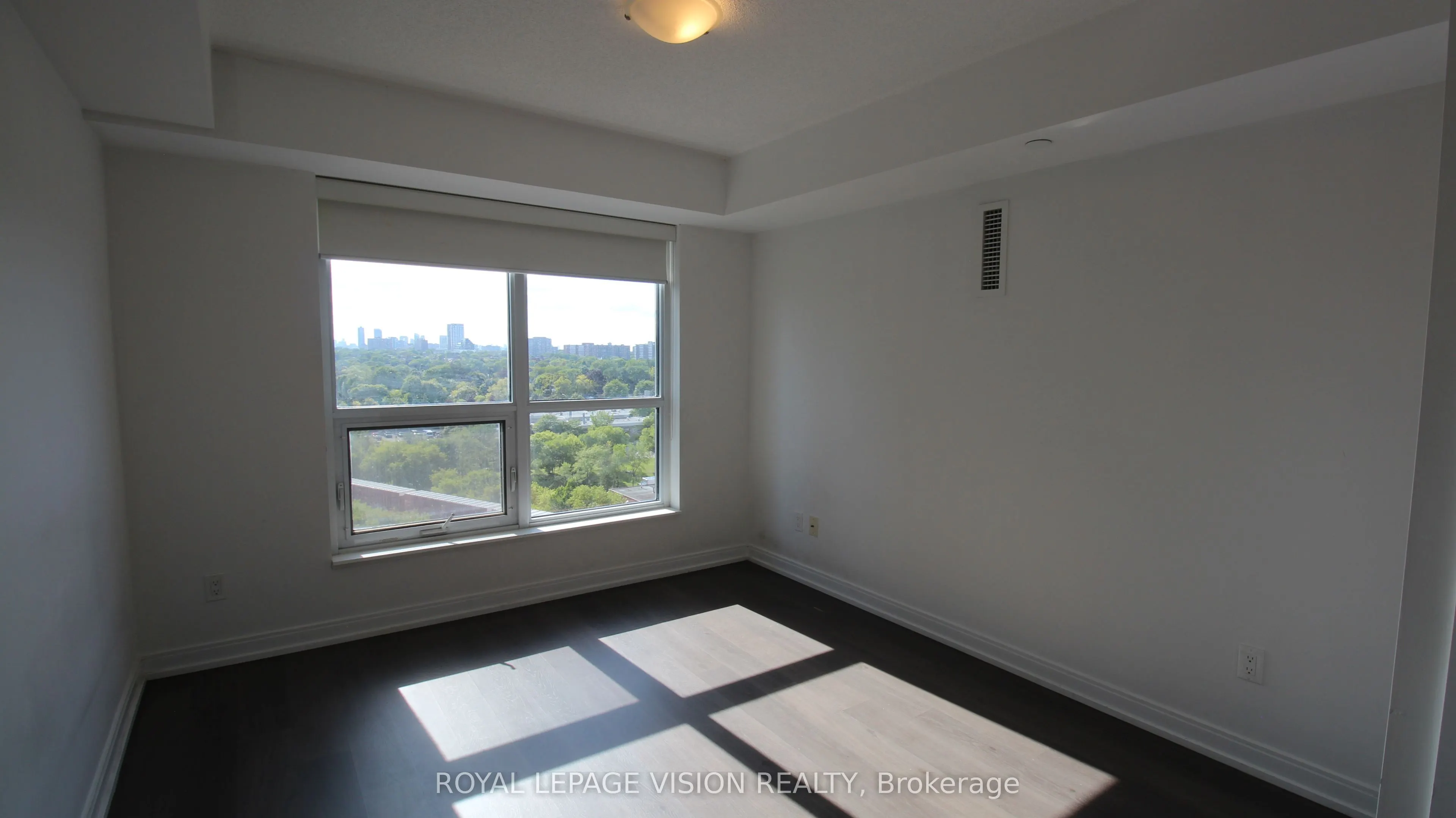 255 Village Green Square, #1106