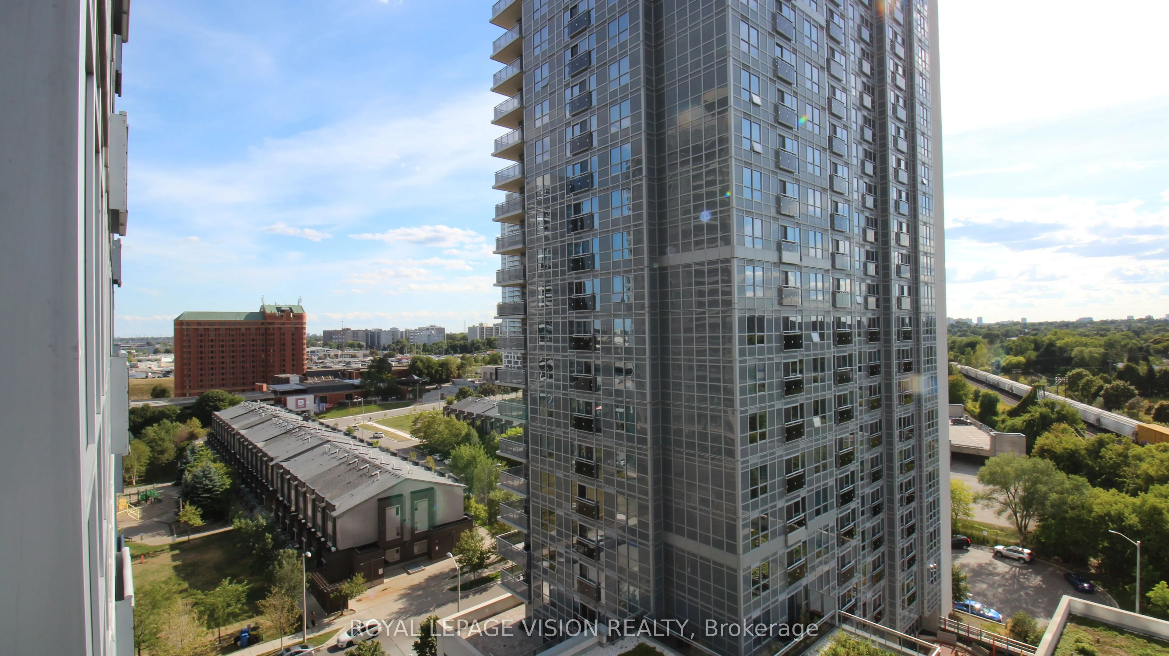 255 Village Green Square, #1106