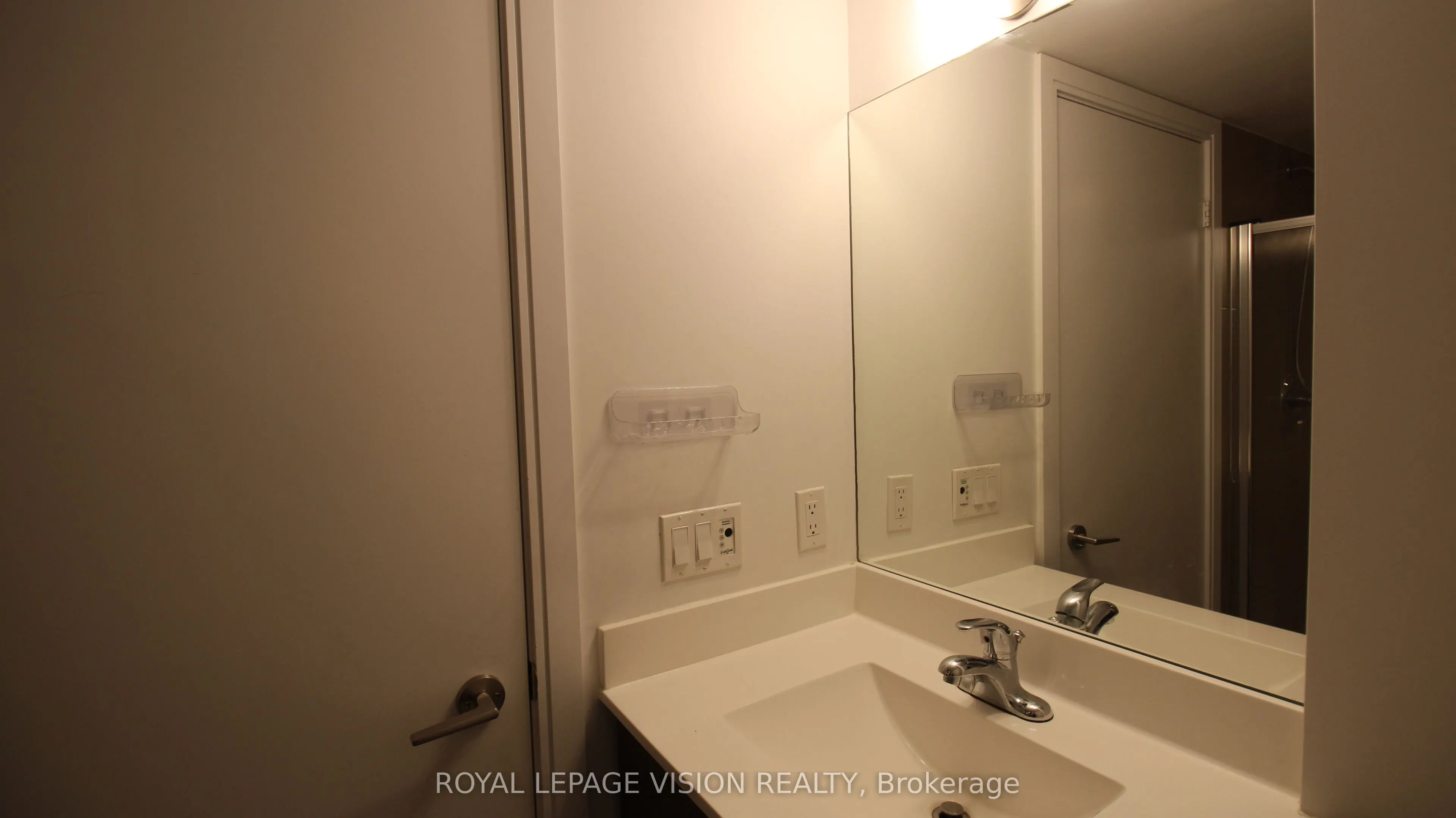 255 Village Green Square, #1106