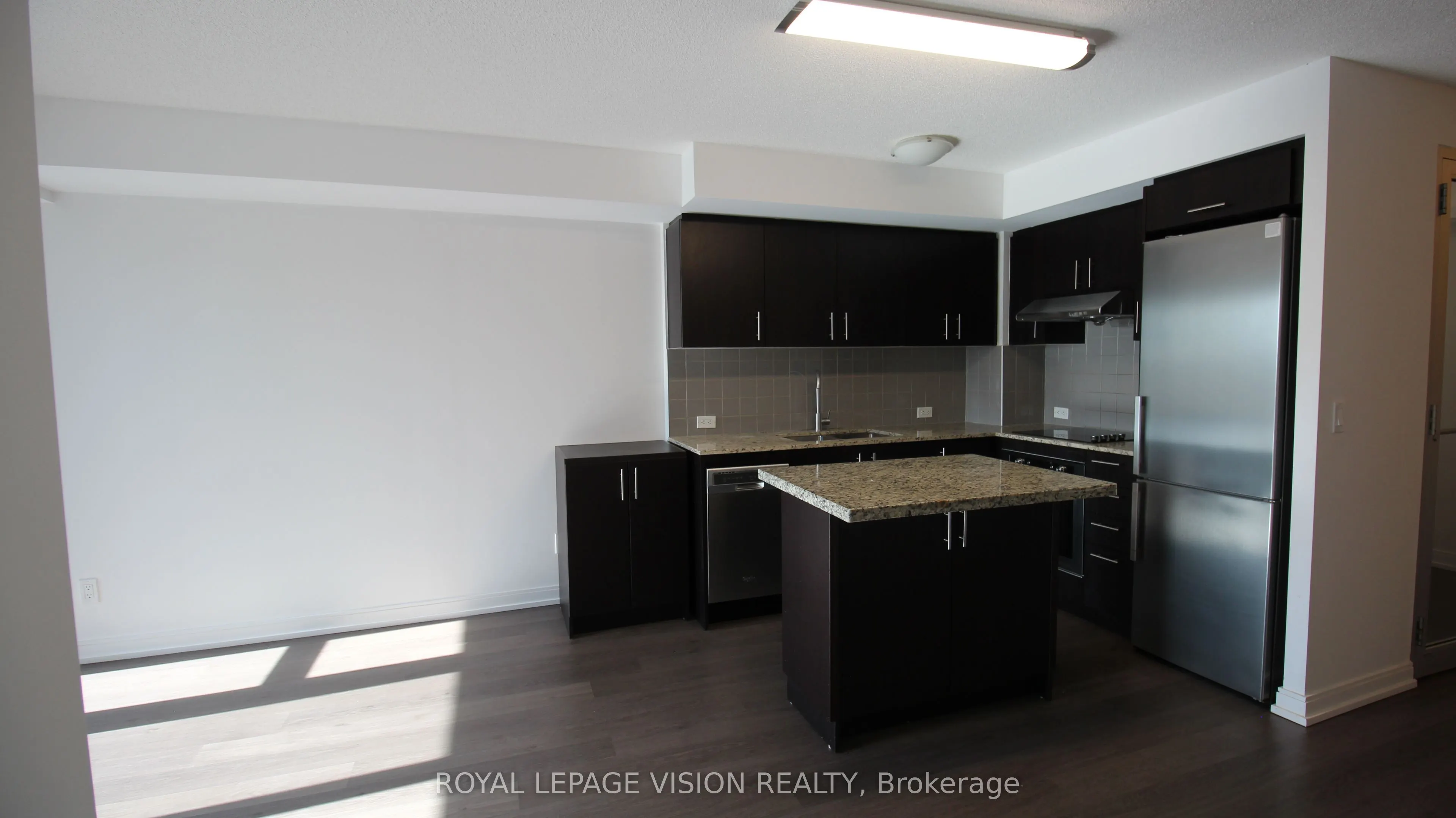 255 Village Green Square, #1106