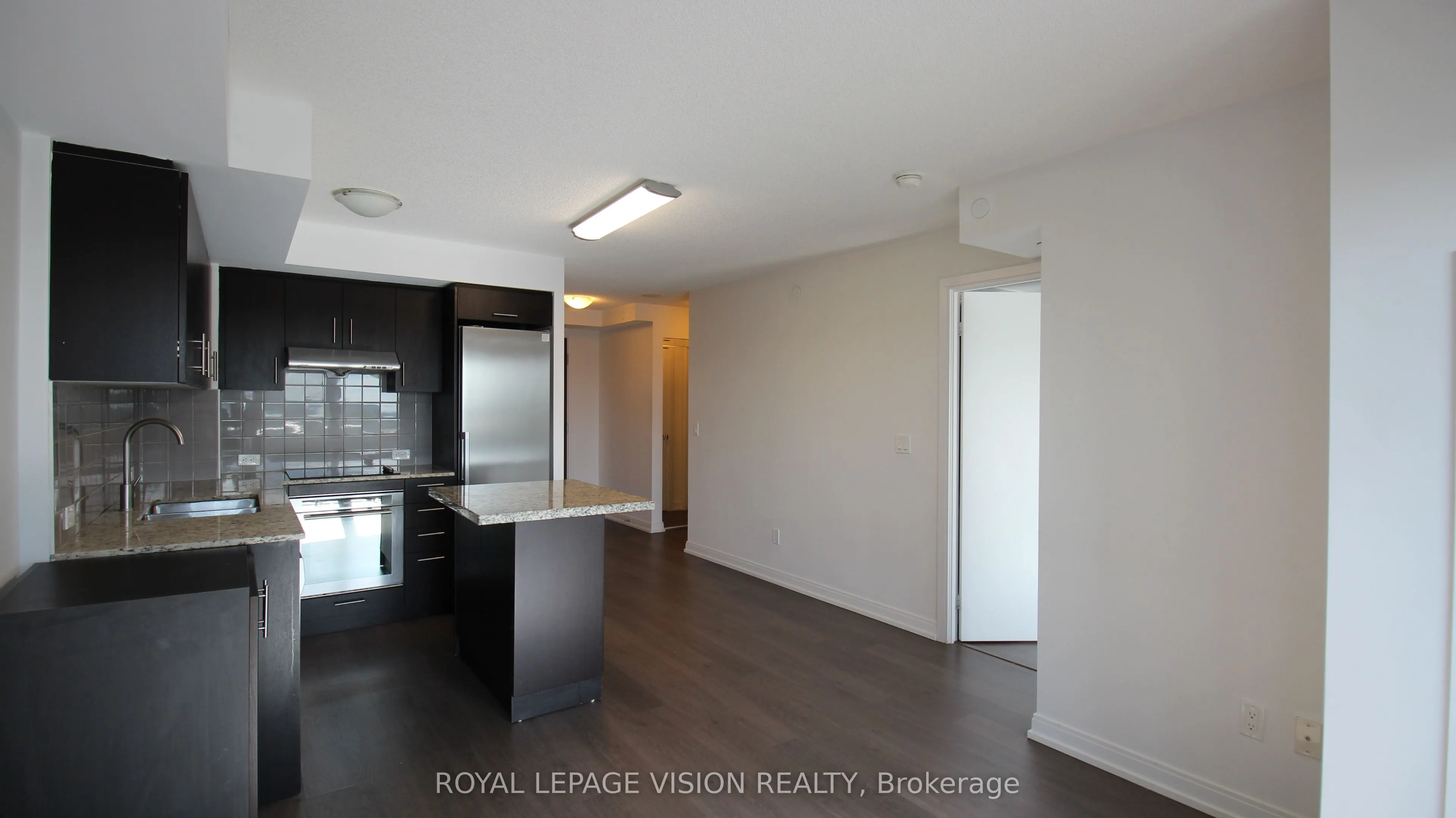 255 Village Green Square, #1106