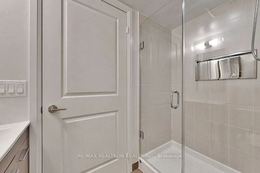 20 Meadowglen Place, #534