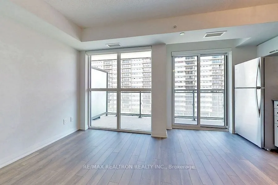 20 Meadowglen Place, #534