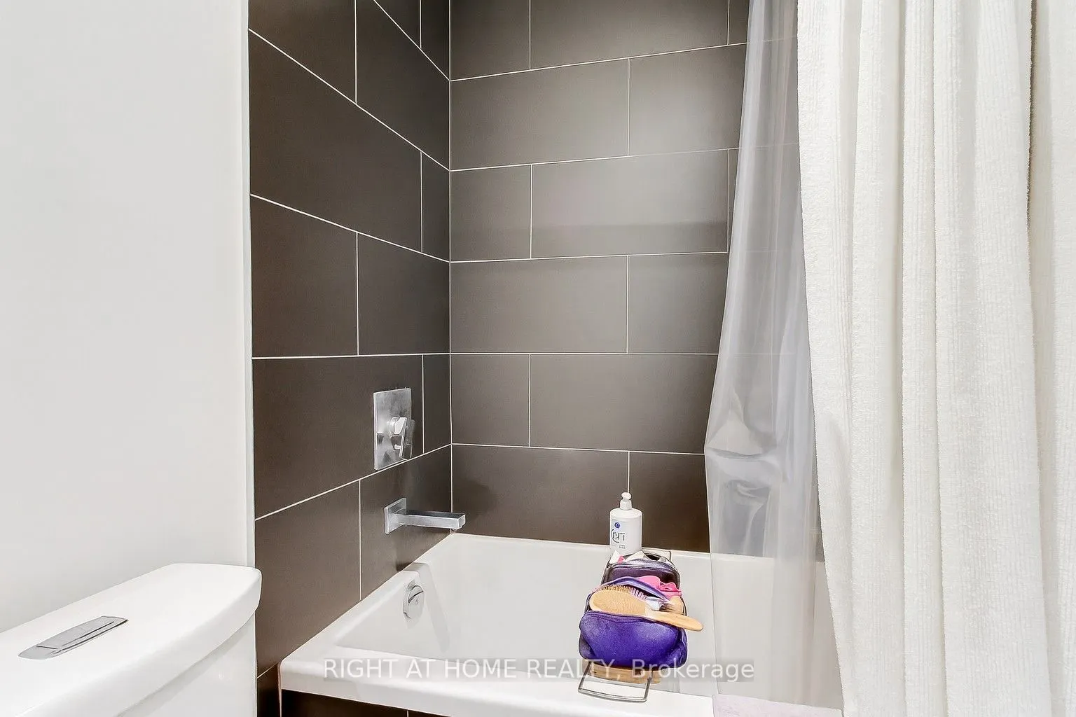 246 Logan Avenue, #206