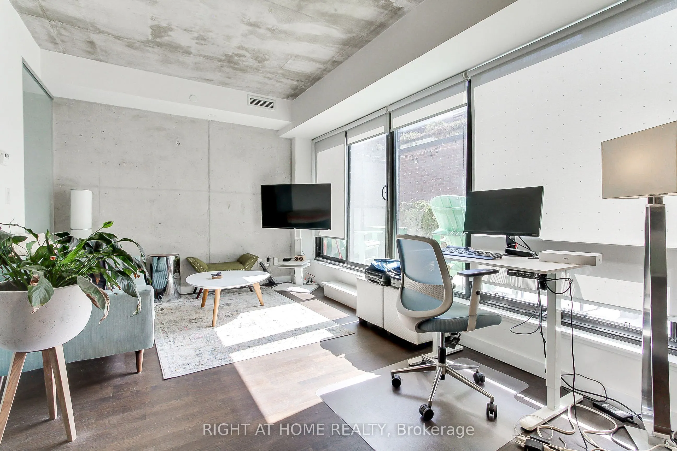 246 Logan Avenue, #206