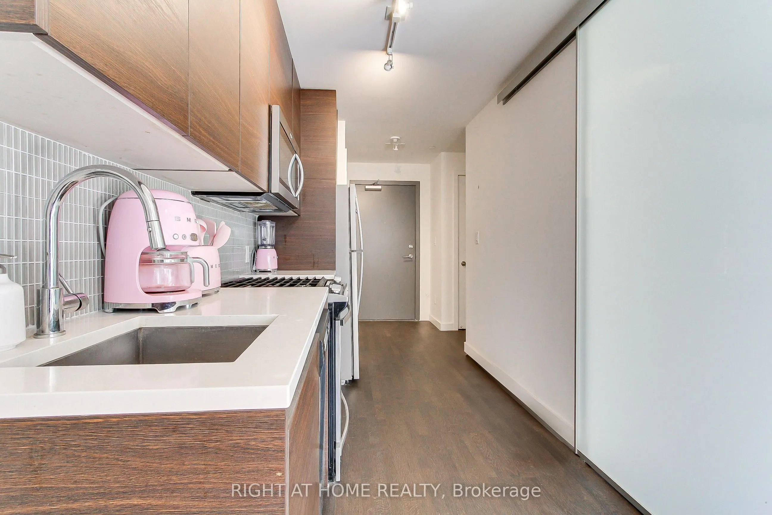 246 Logan Avenue, #206