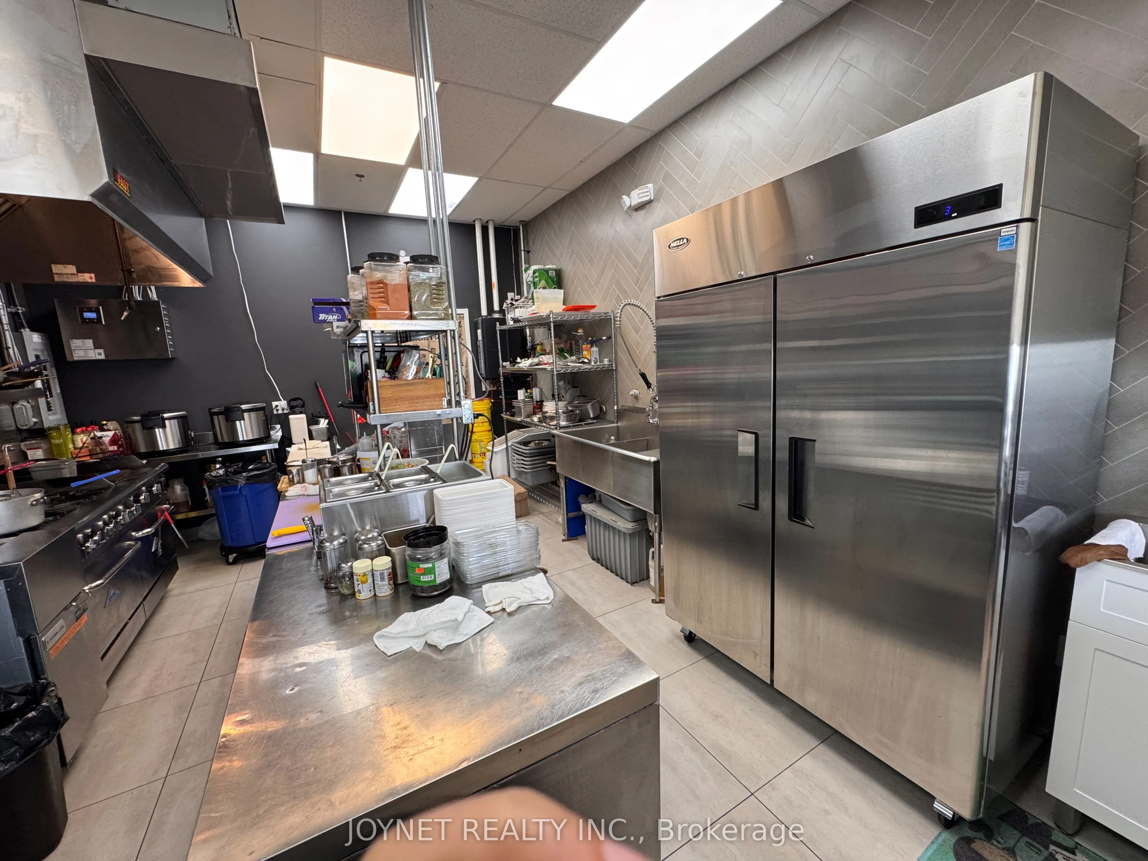 3262 Midland Avenue, #E106