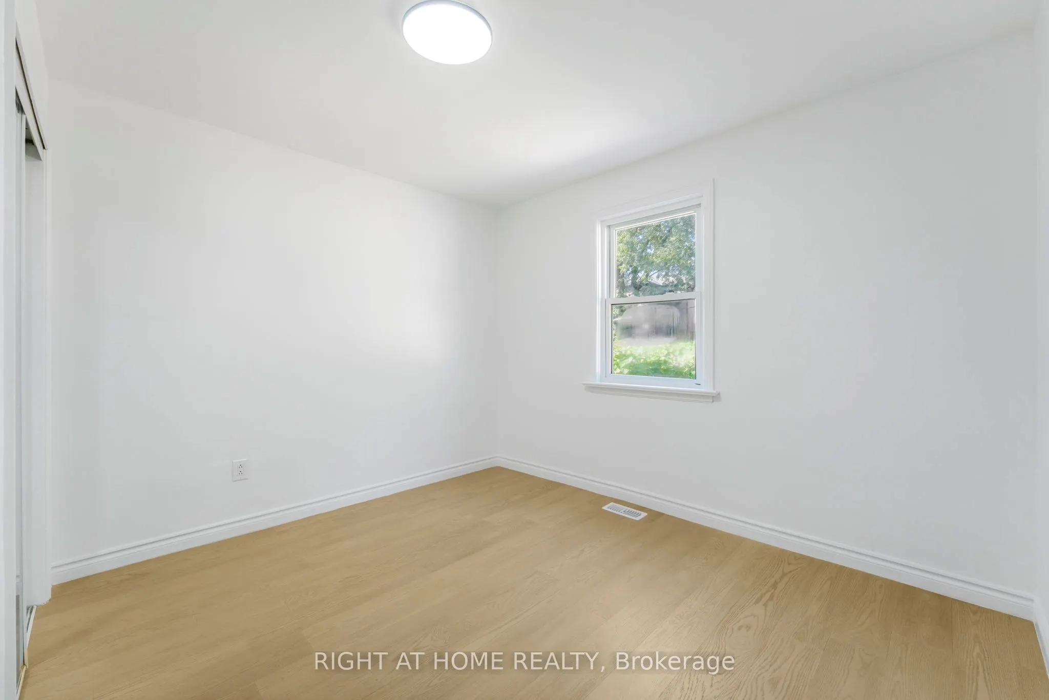36 Vanbrugh Avenue