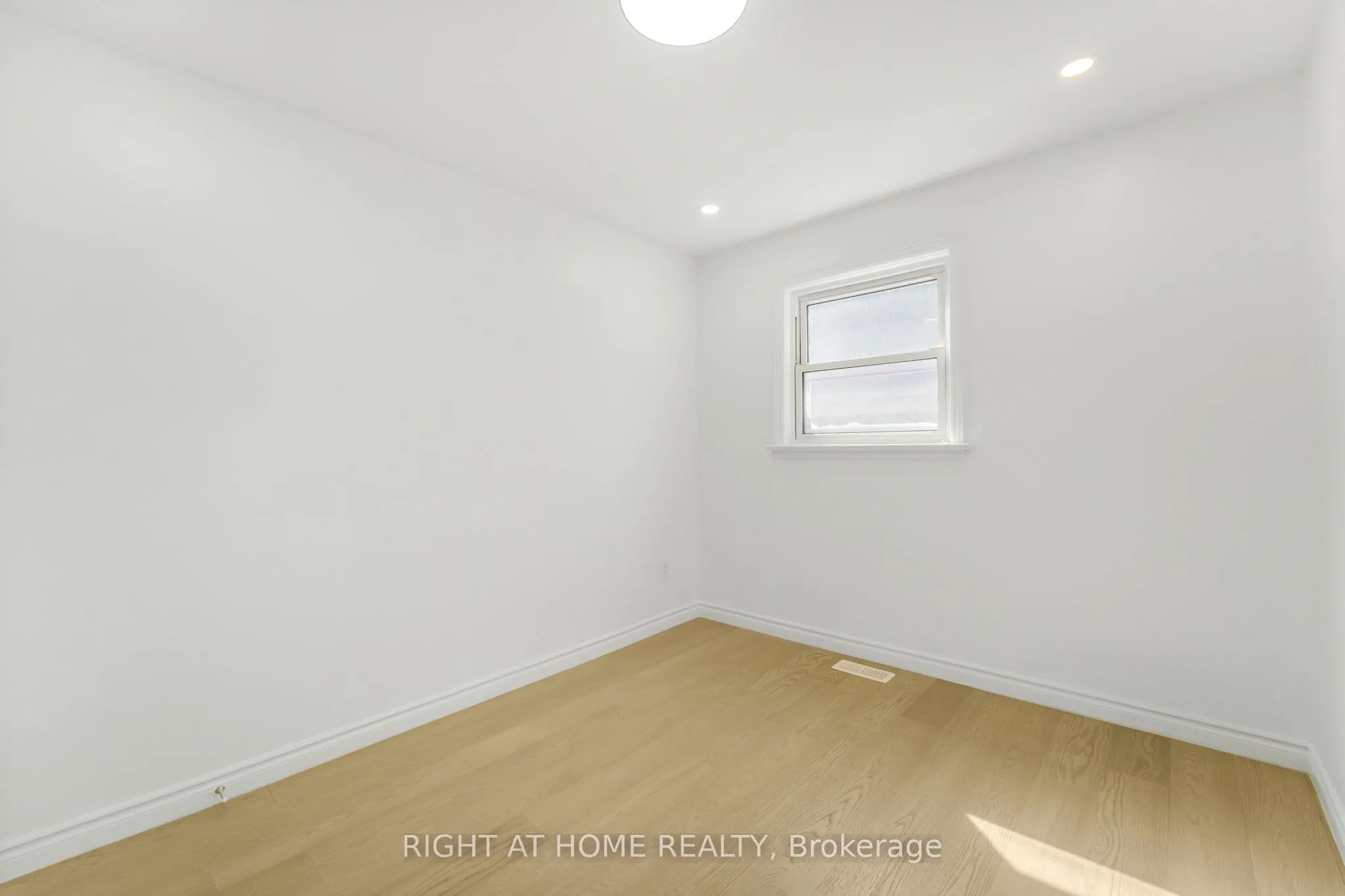 36 Vanbrugh Avenue