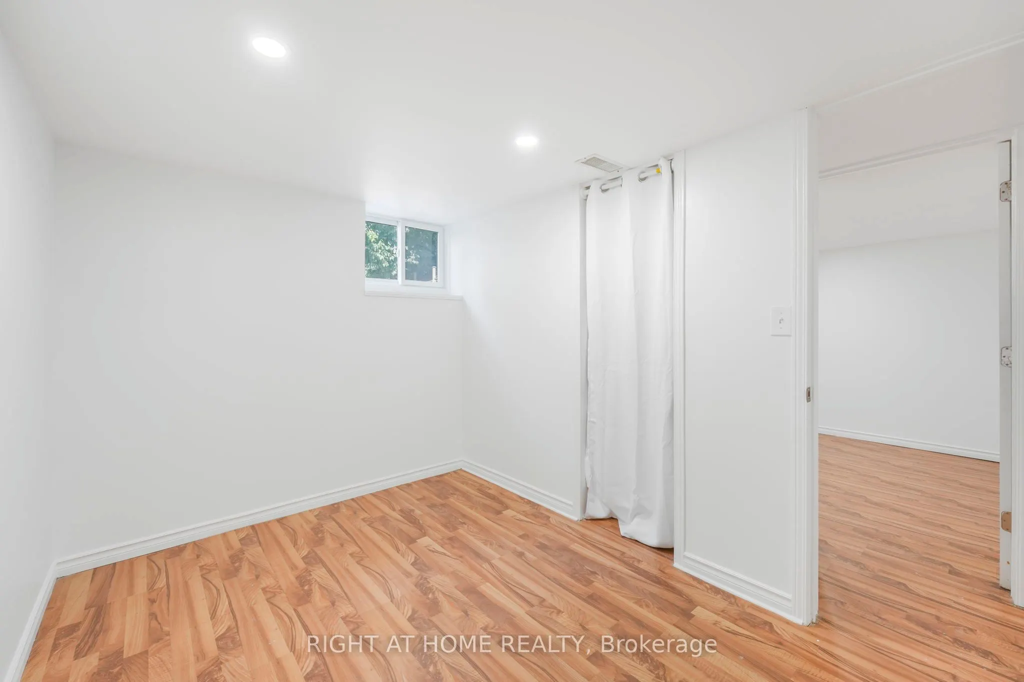 36 Vanbrugh Avenue
