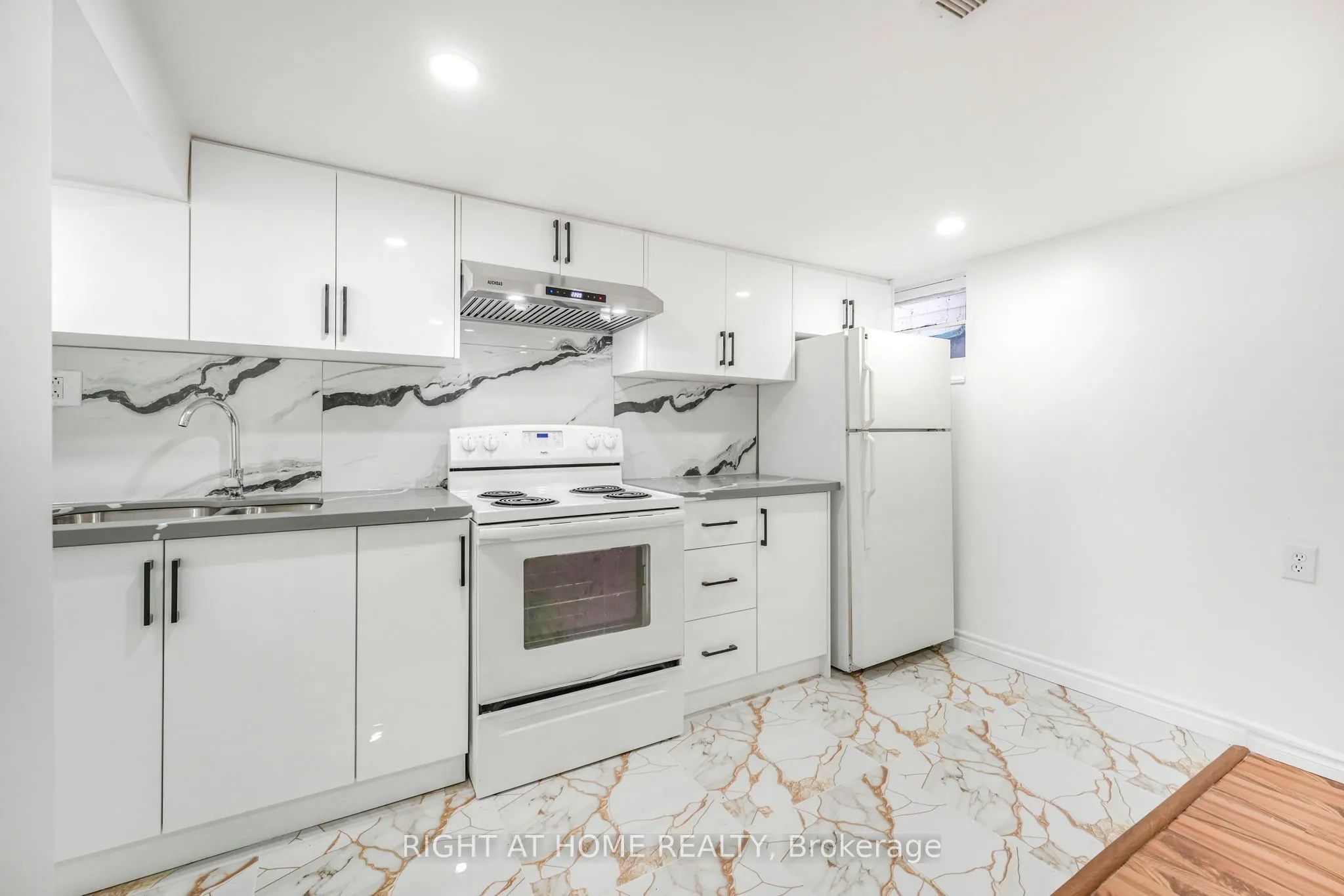 36 Vanbrugh Avenue