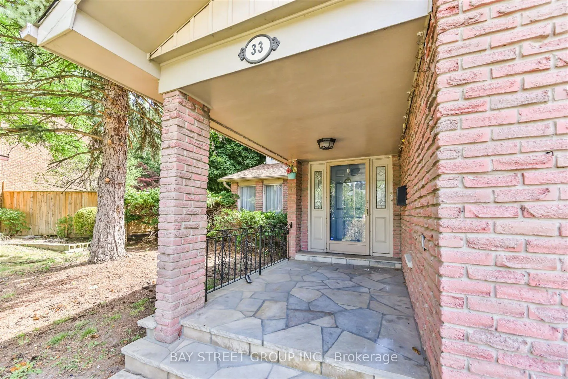 33 Kilchurn Castle Drive