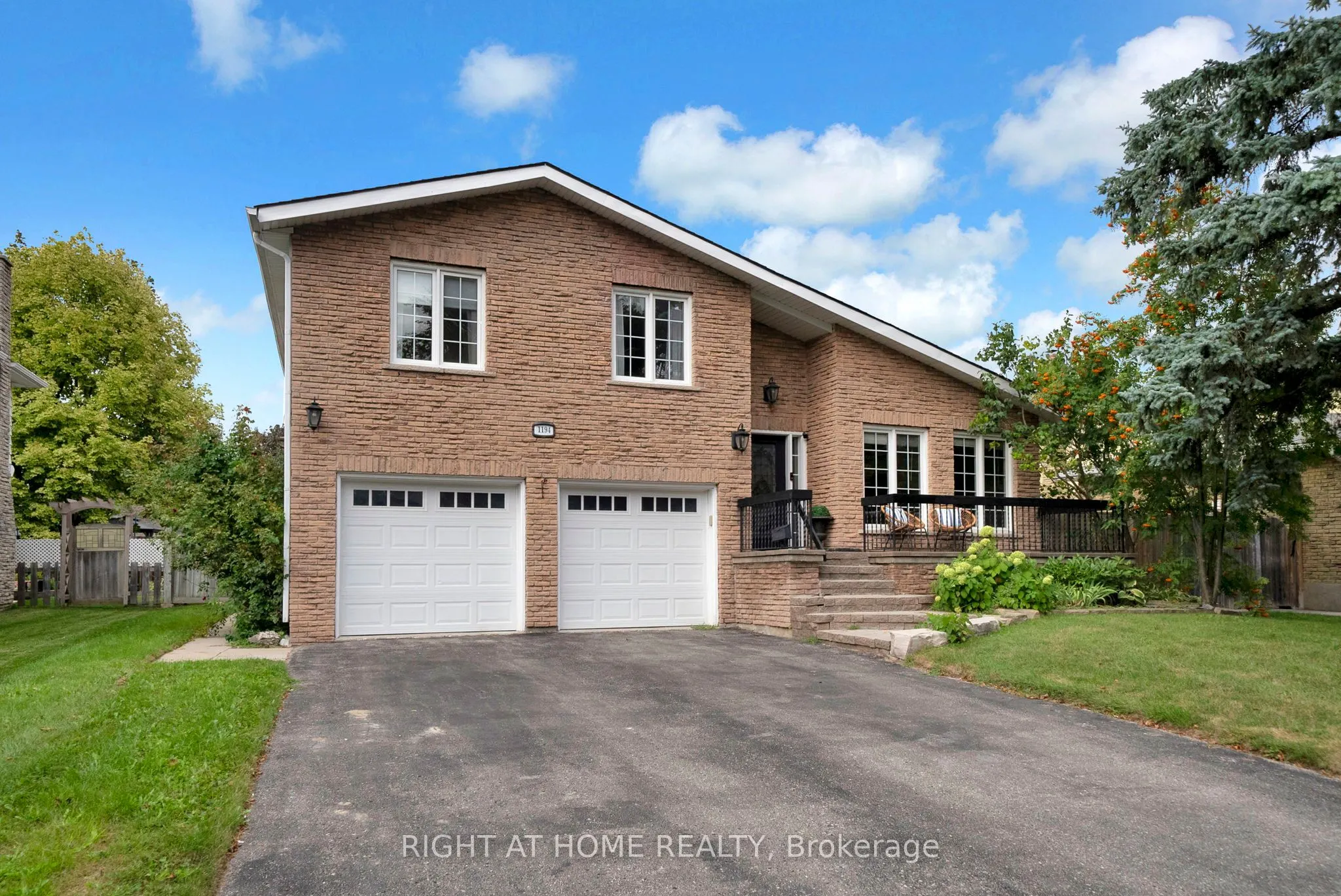 1194 Northgate Crescent