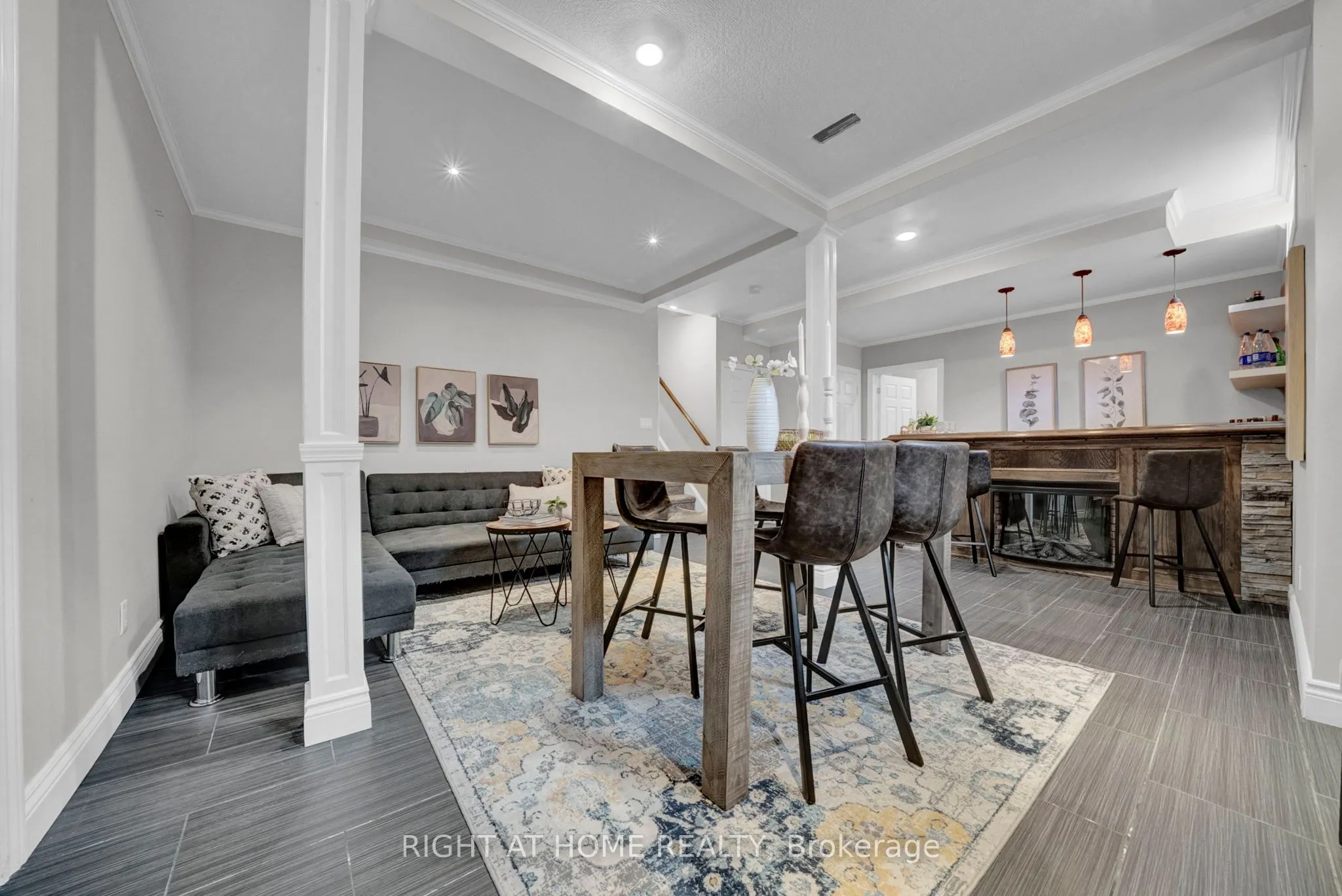 1194 Northgate Crescent