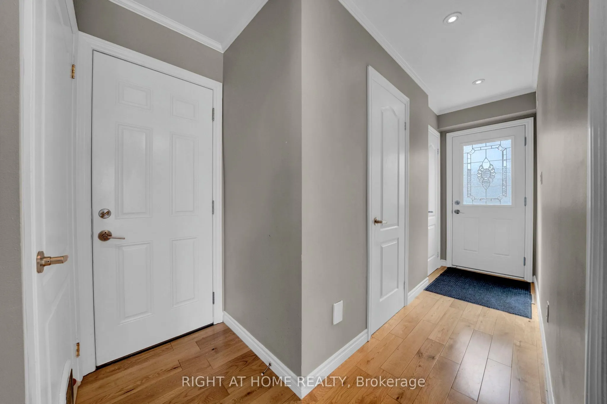 1194 Northgate Crescent