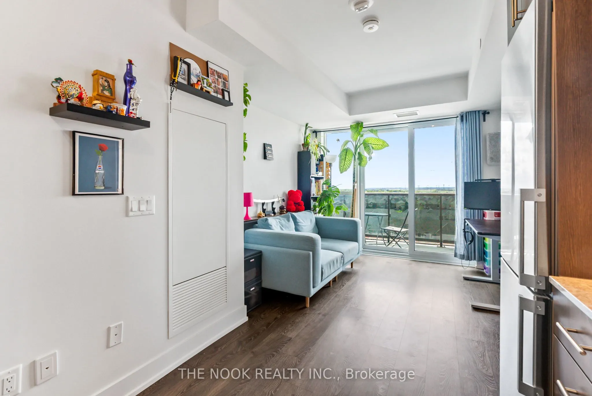 2550 Simcoe Street N, #805