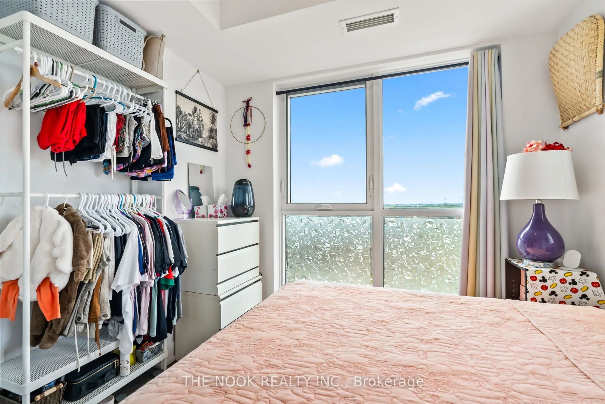 2550 Simcoe Street N, #805