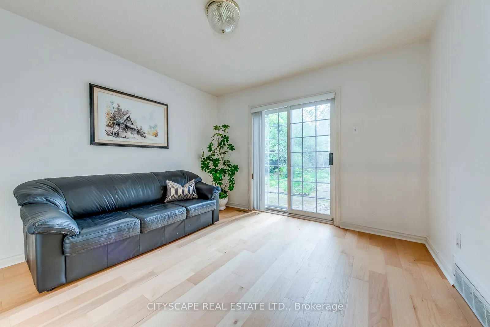 3 Midcroft Drive