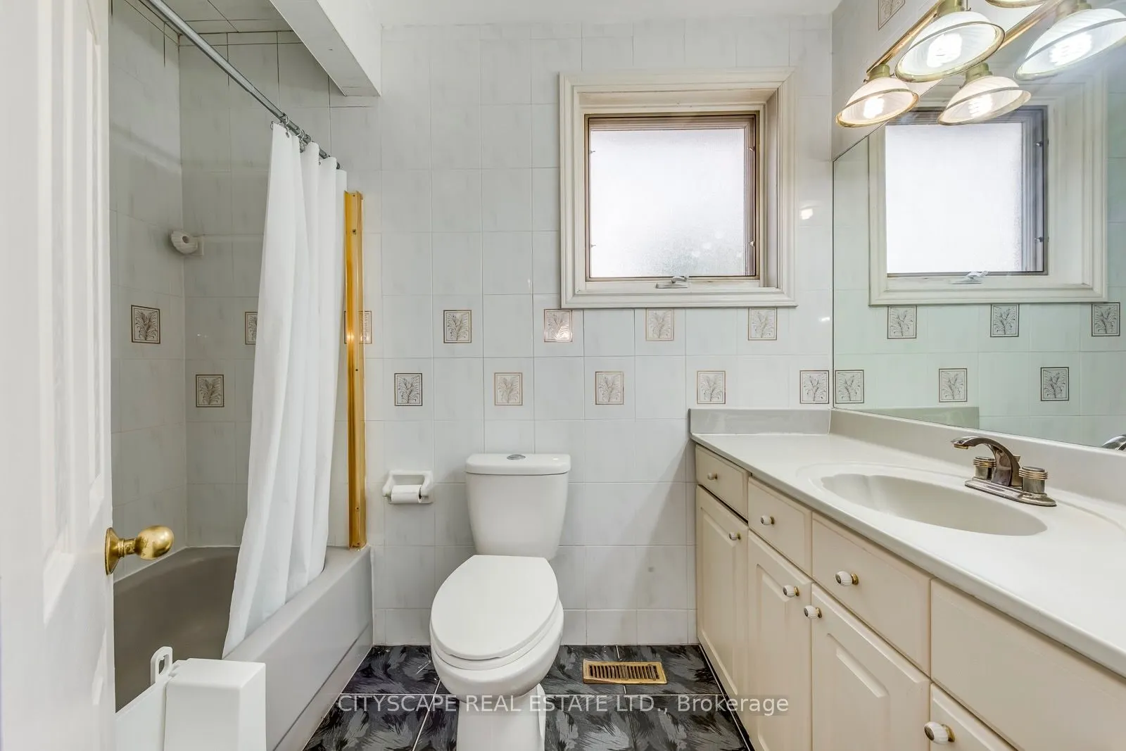 3 Midcroft Drive