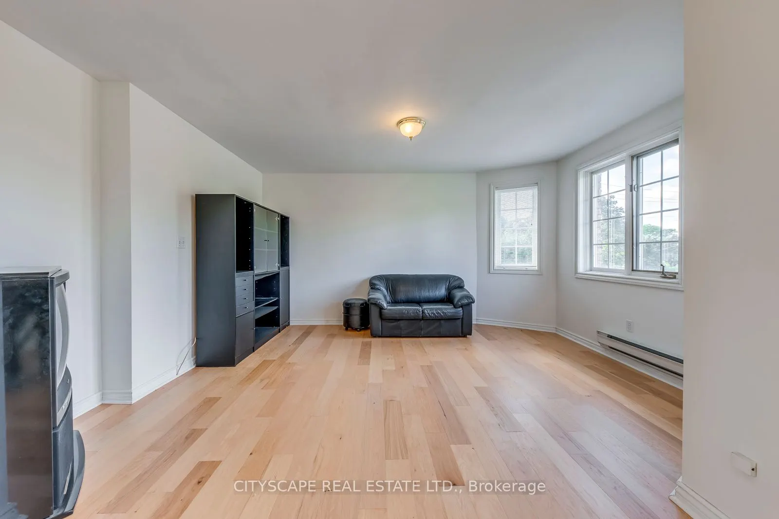 3 Midcroft Drive