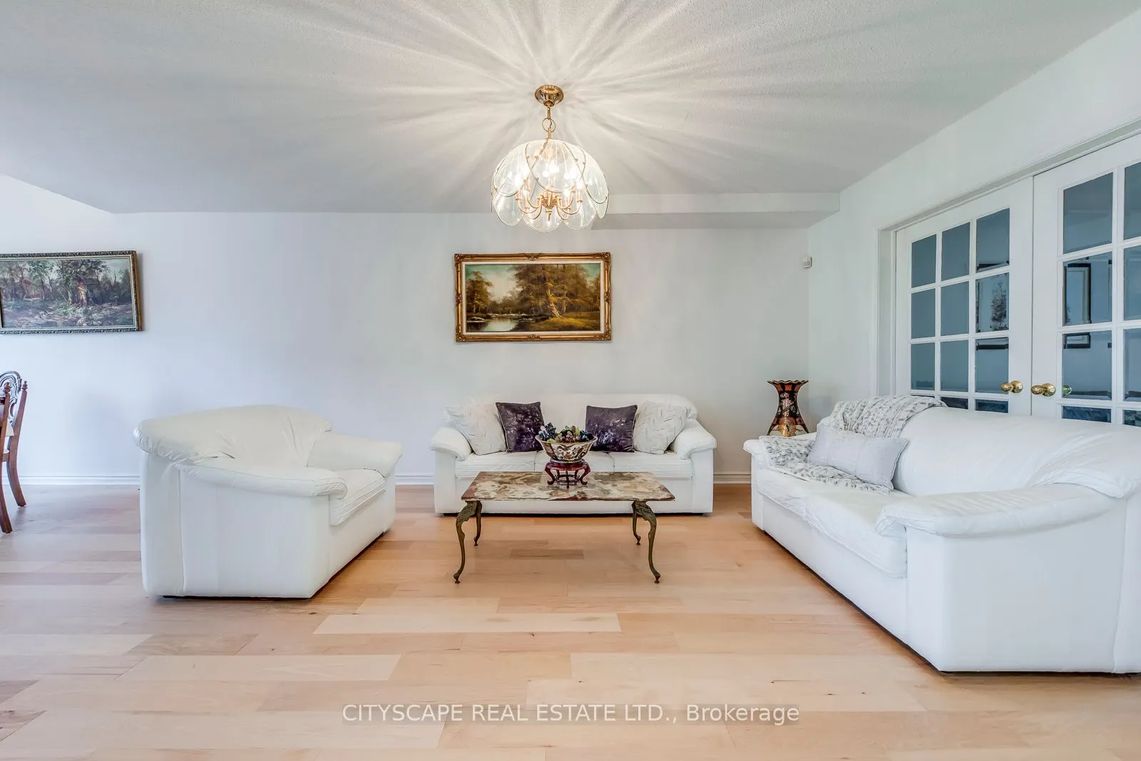 3 Midcroft Drive