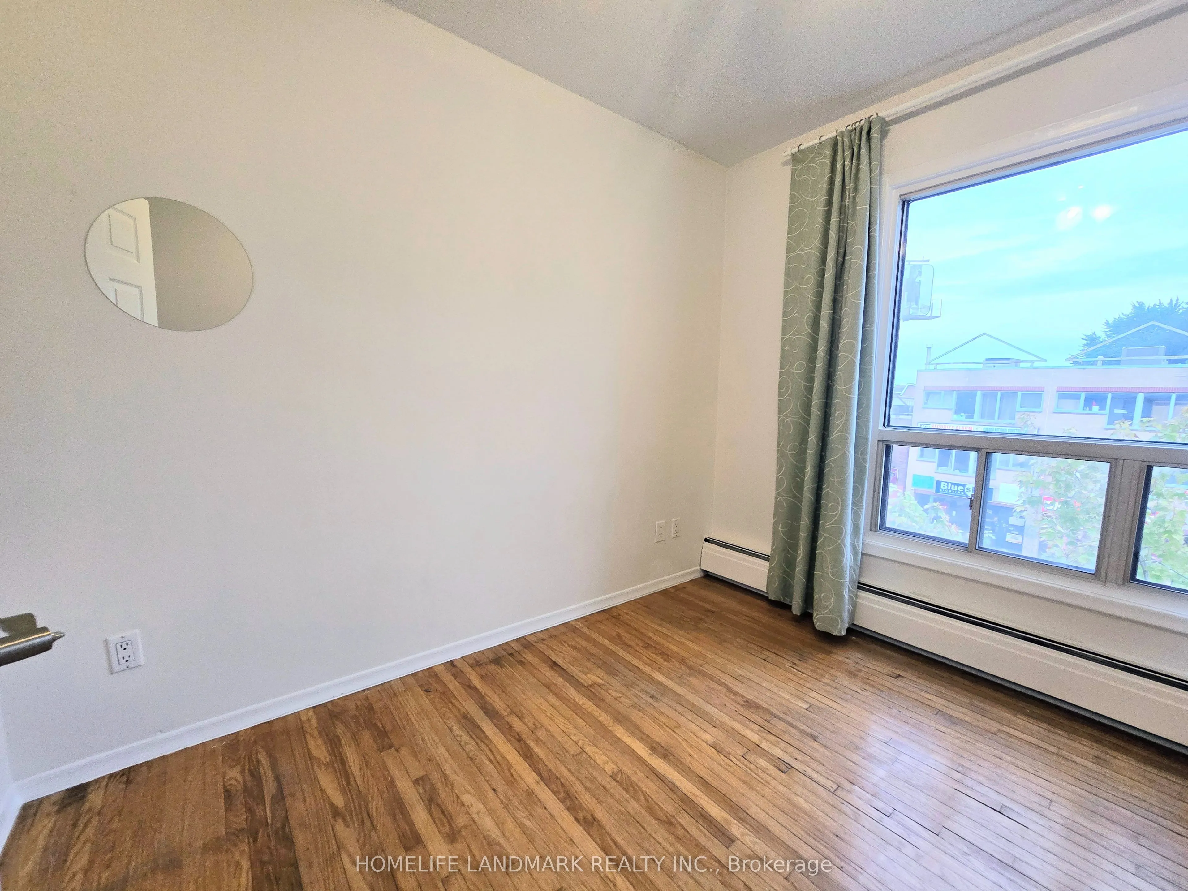 2844 Danforth Avenue, #1