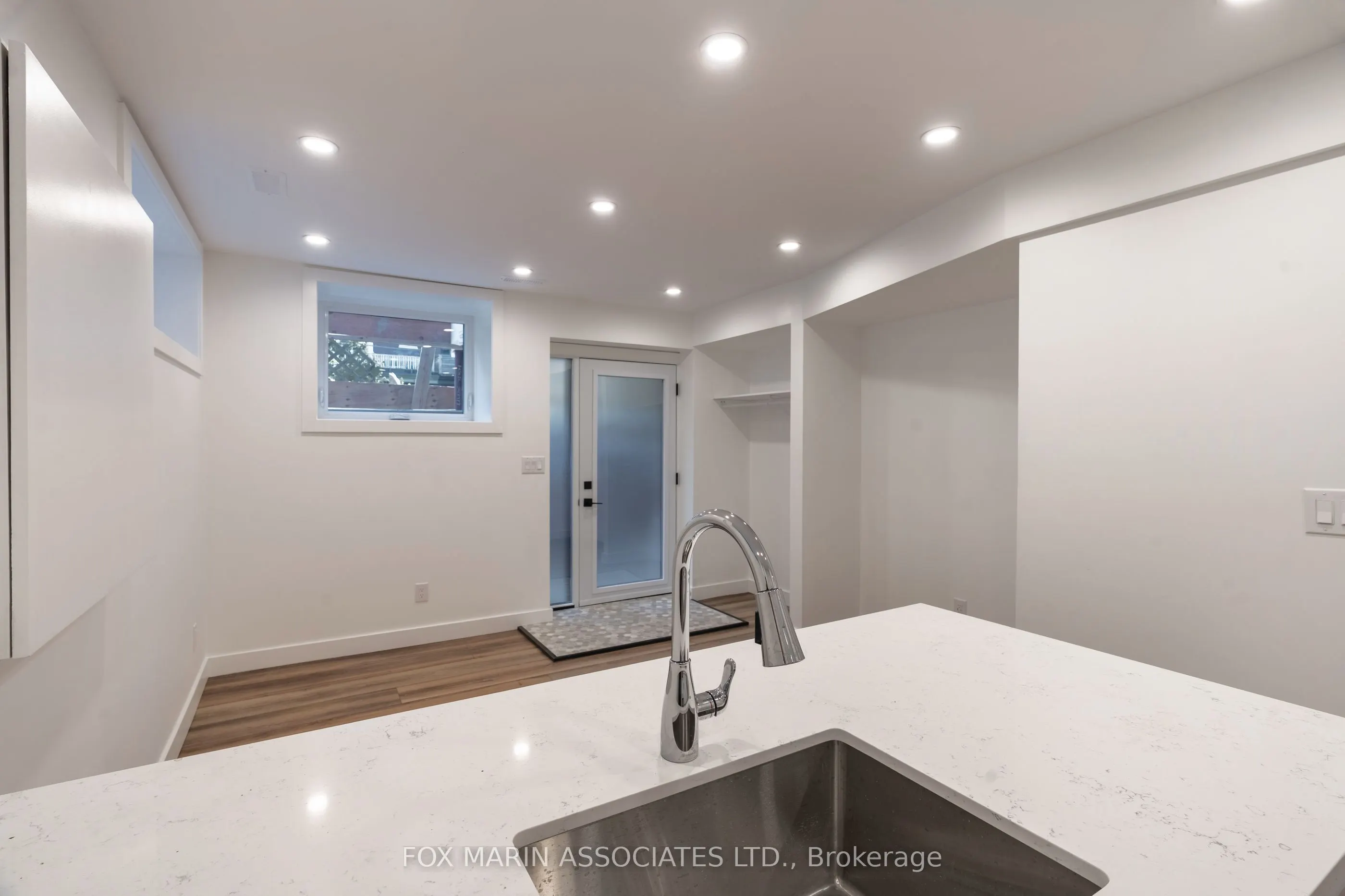 42 Sandford Avenue, #B