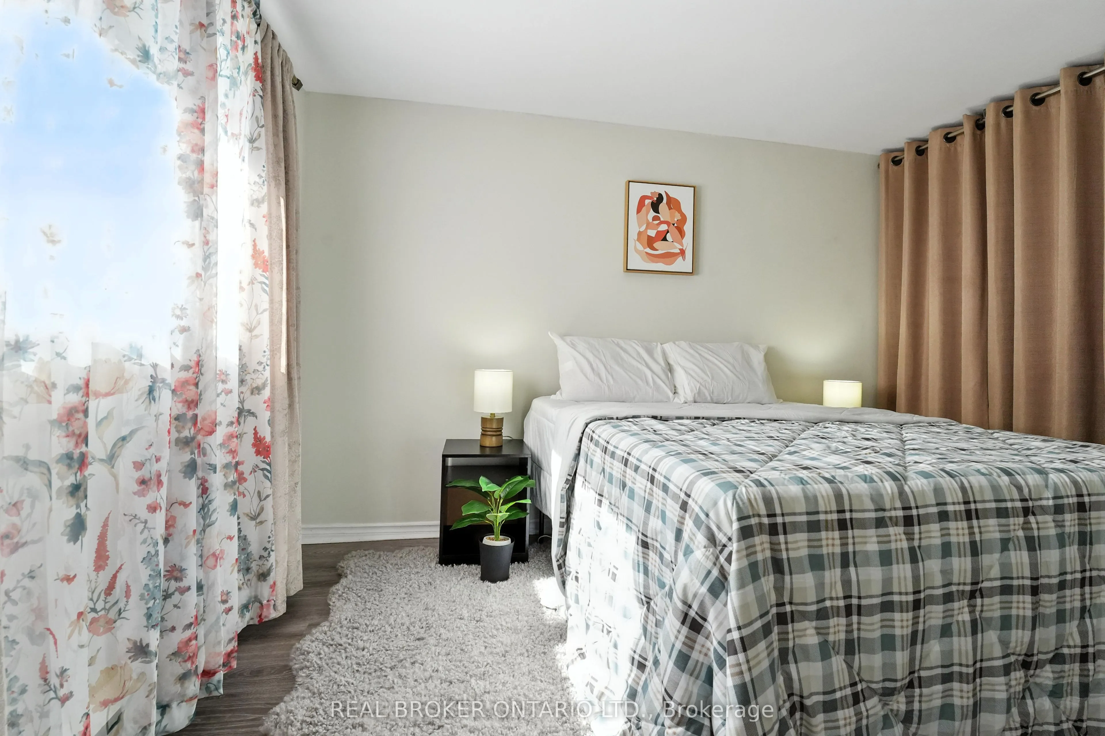 350 Camelot Court, #19