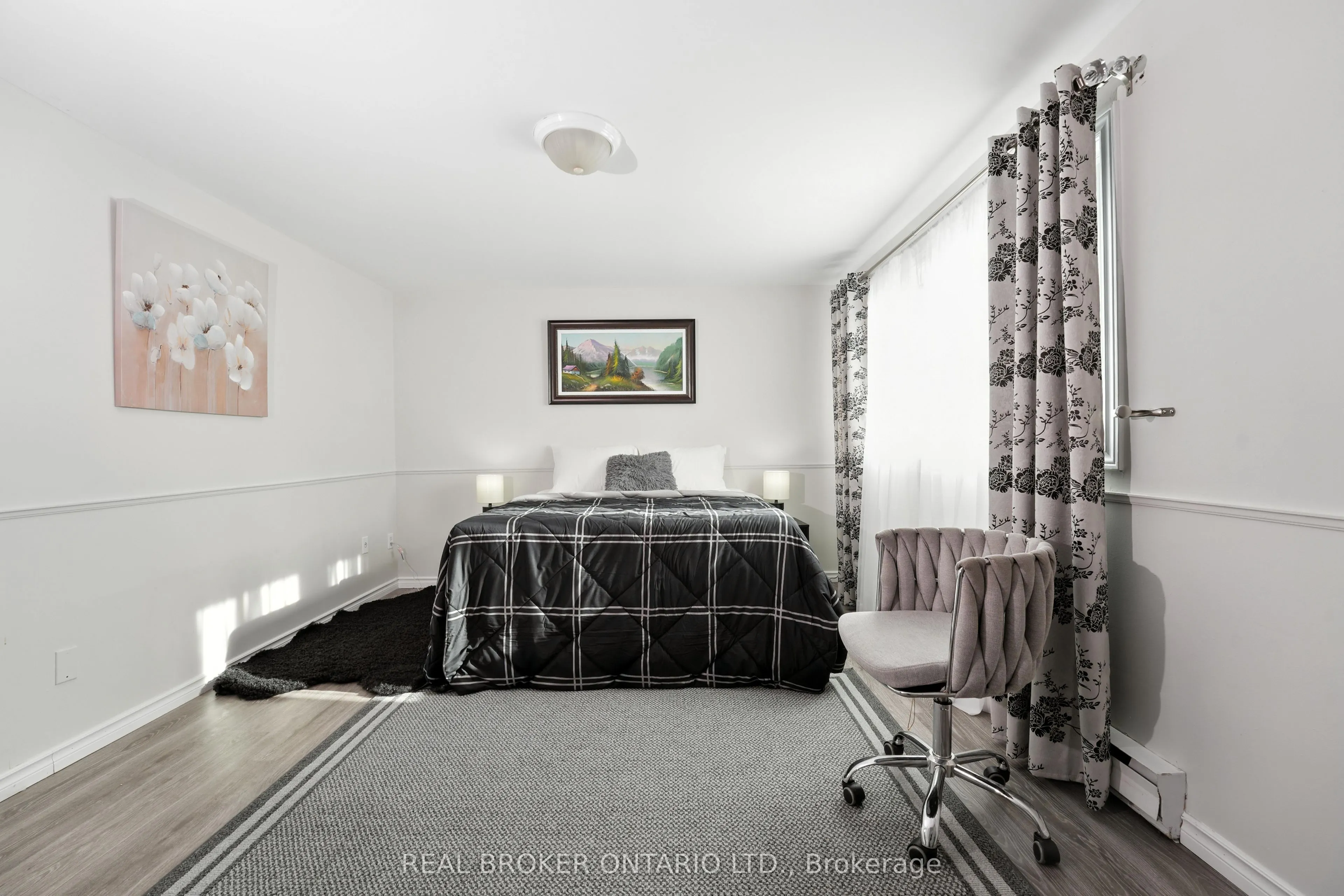 350 Camelot Court, #19