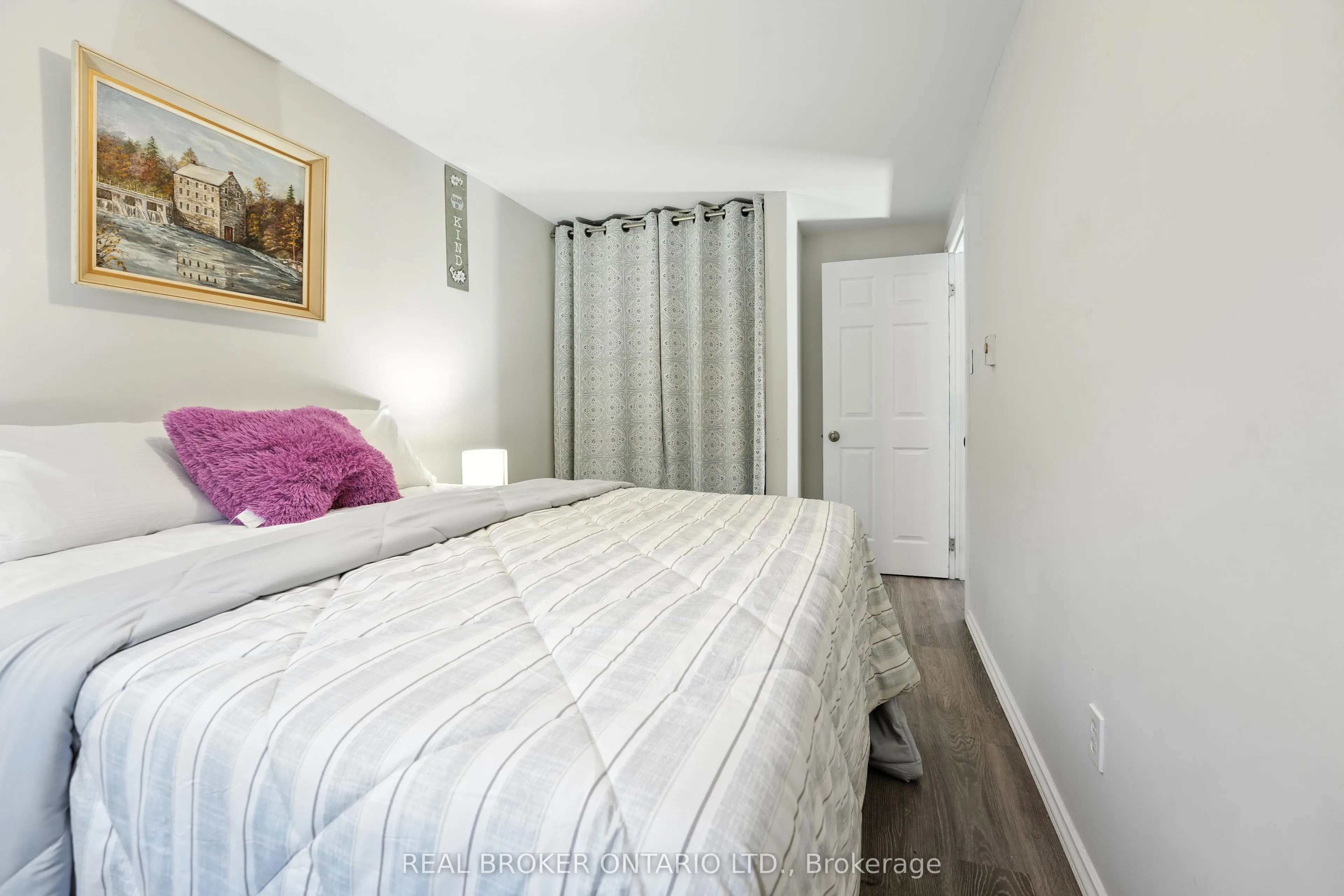 350 Camelot Court, #19