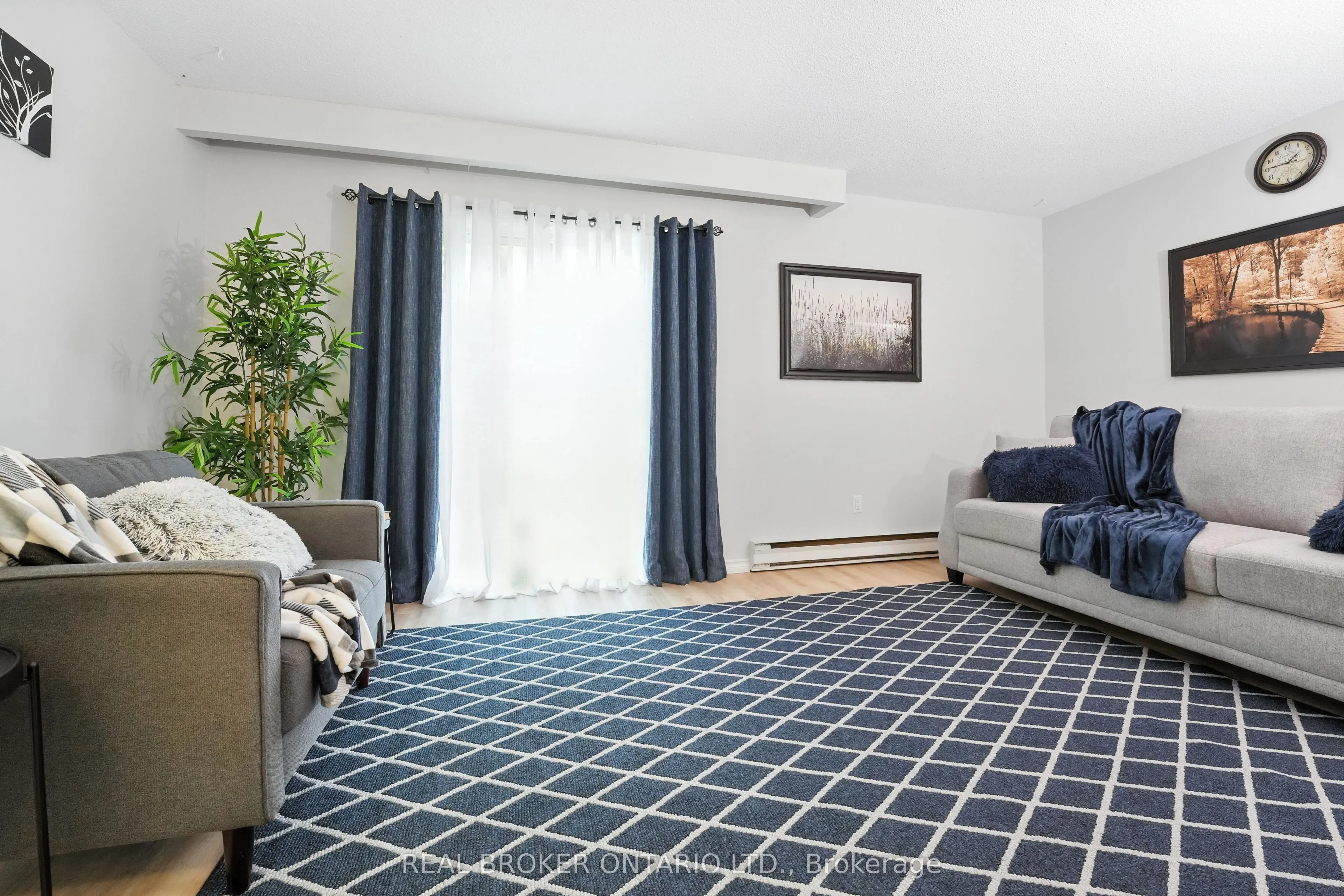 350 Camelot Court, #19
