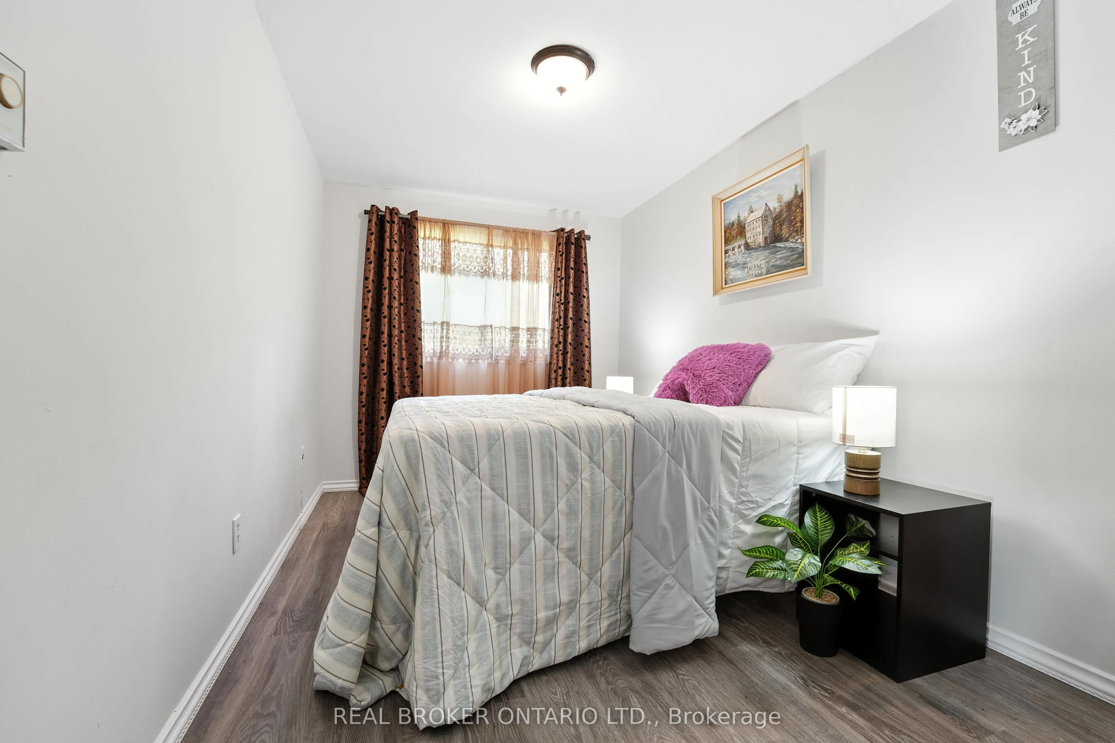 350 Camelot Court, #19
