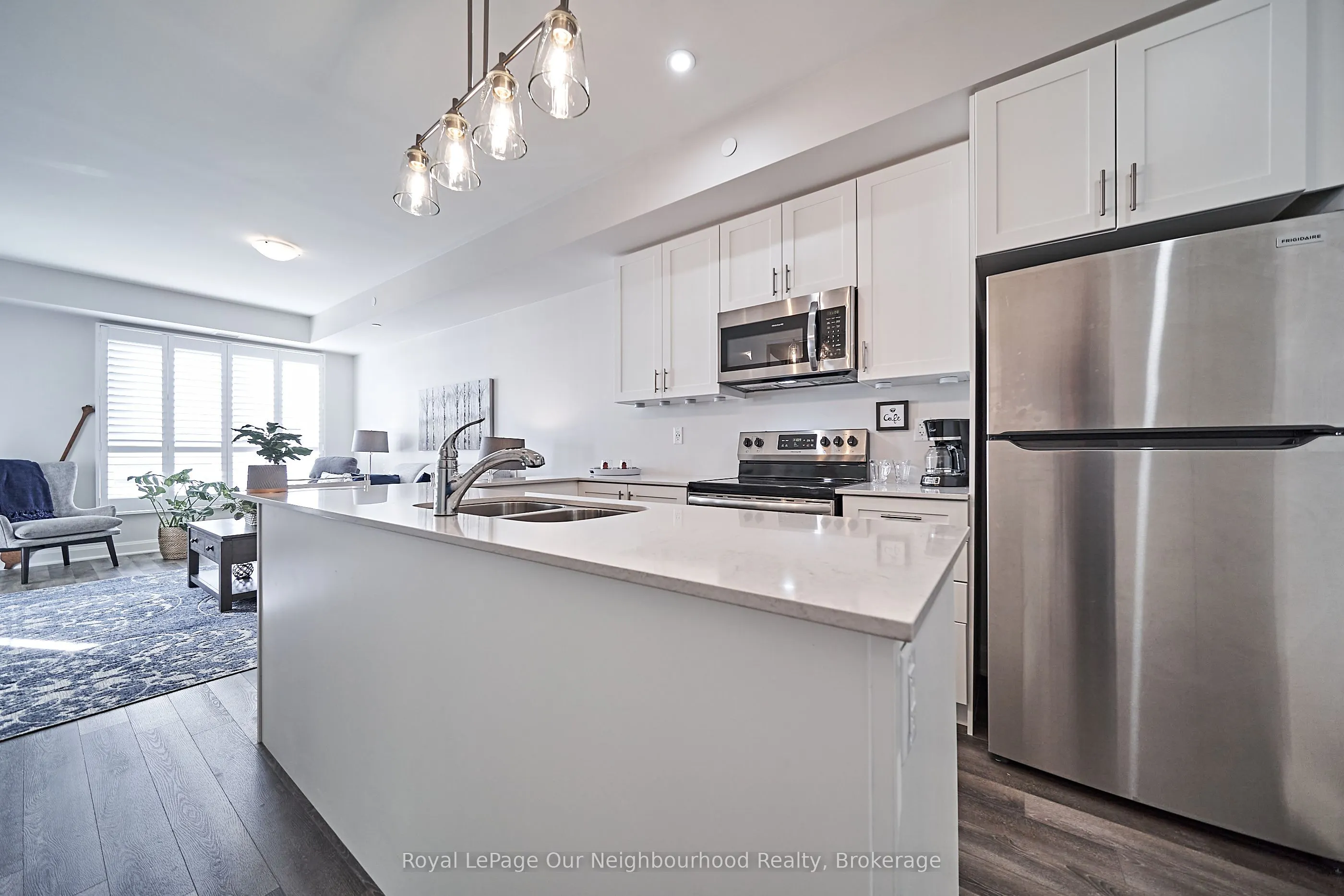 50 Lakebreeze Drive, #218