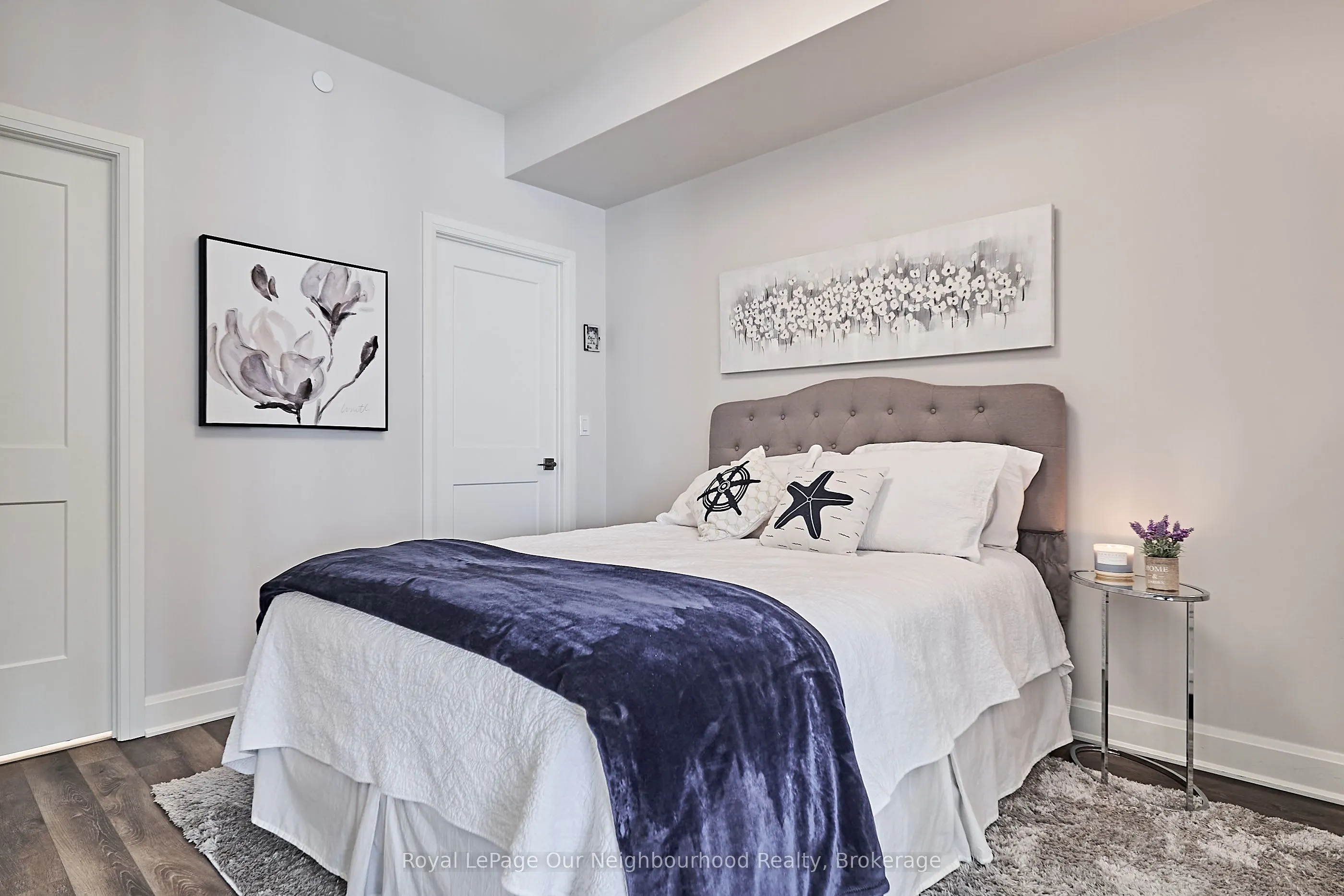 50 Lakebreeze Drive, #218