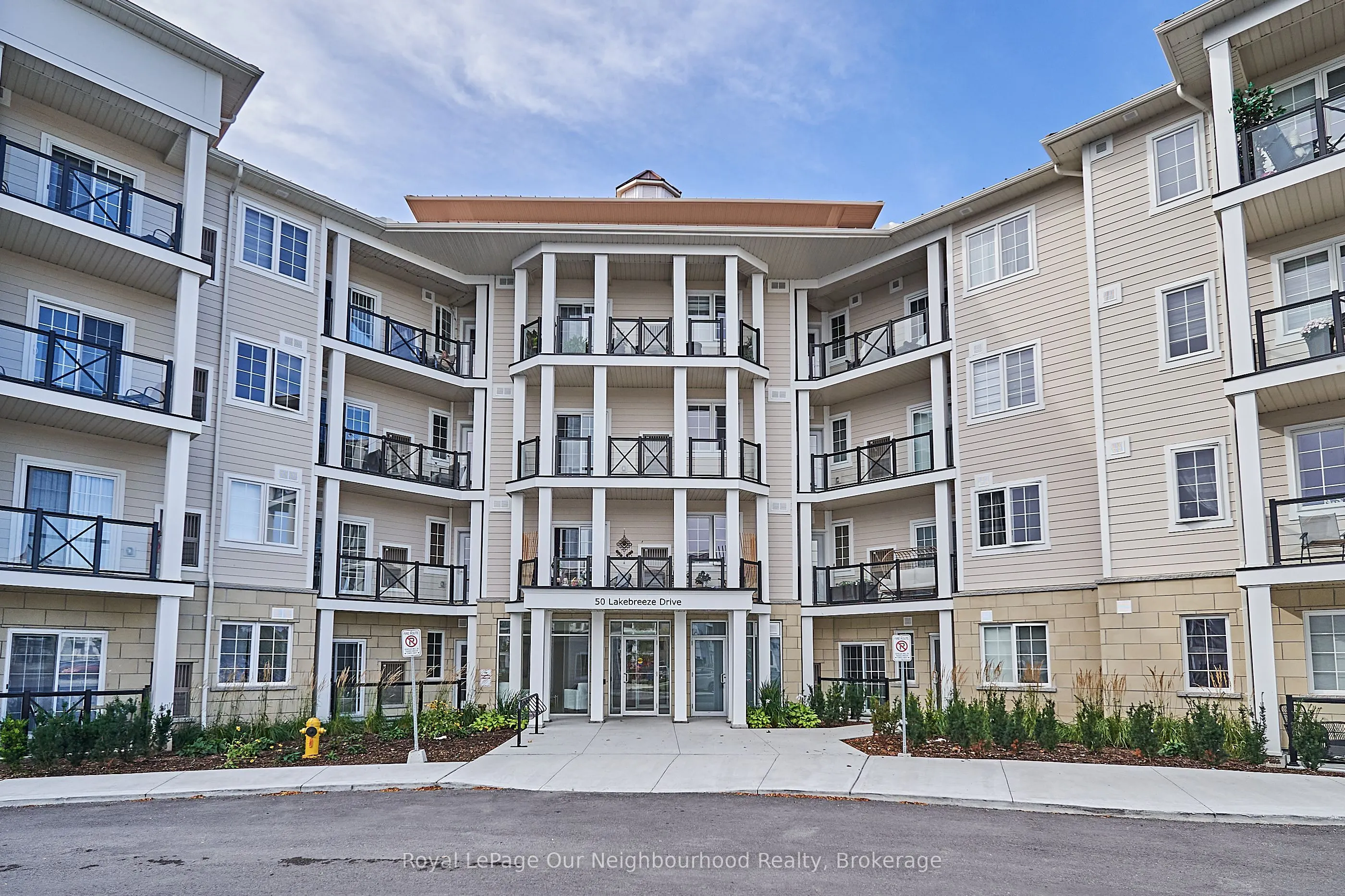 50 Lakebreeze Drive, #218