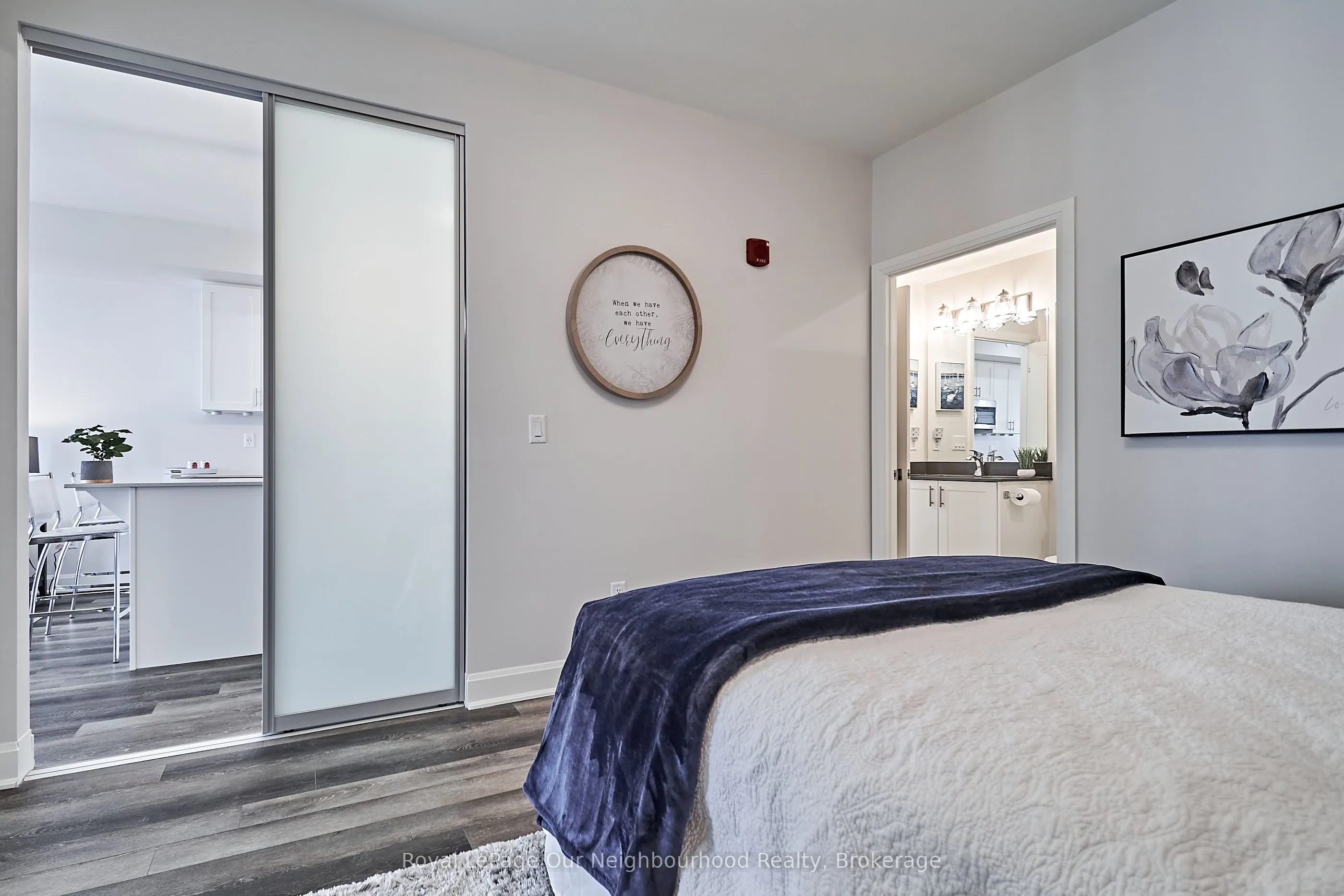 50 Lakebreeze Drive, #218