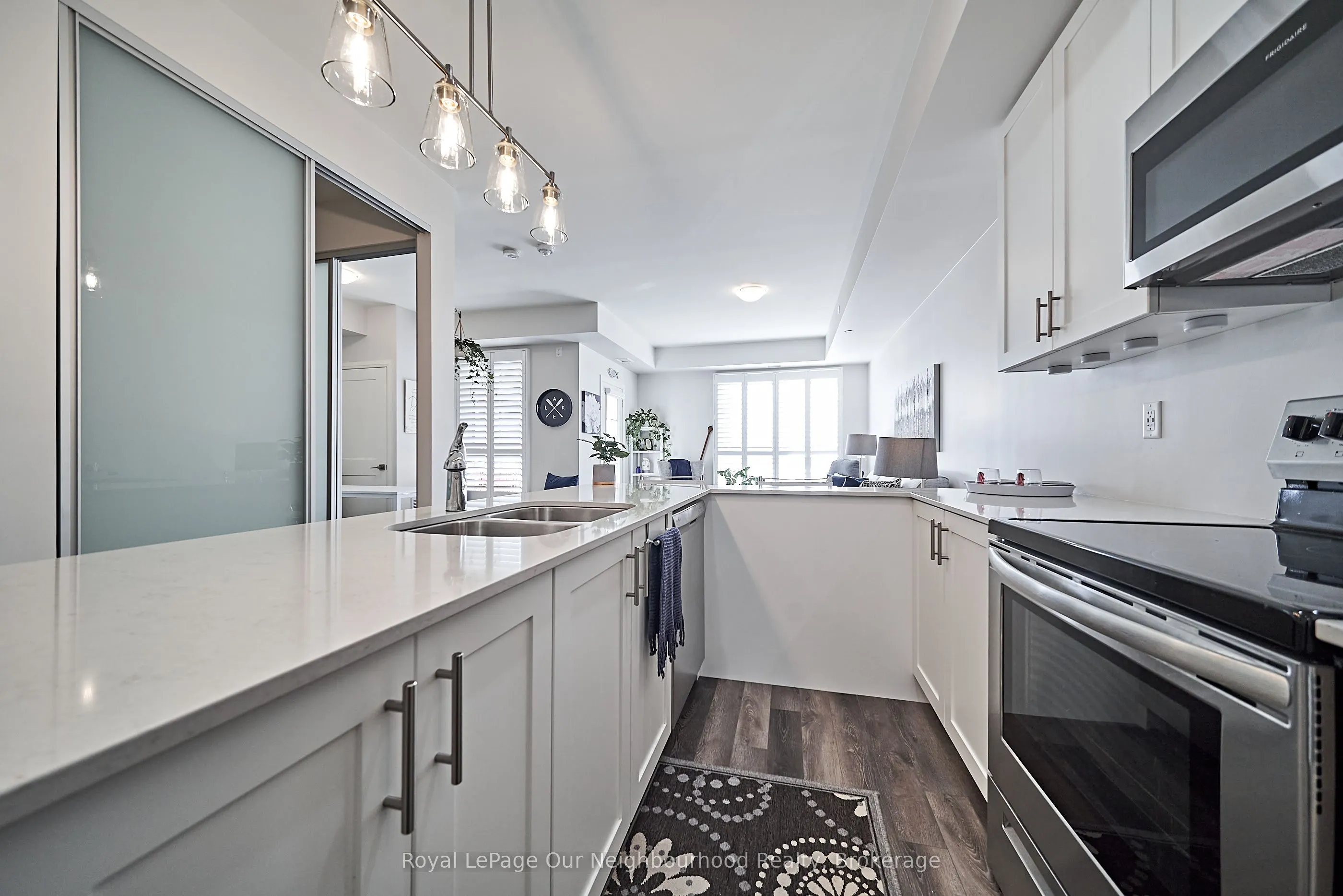 50 Lakebreeze Drive, #218